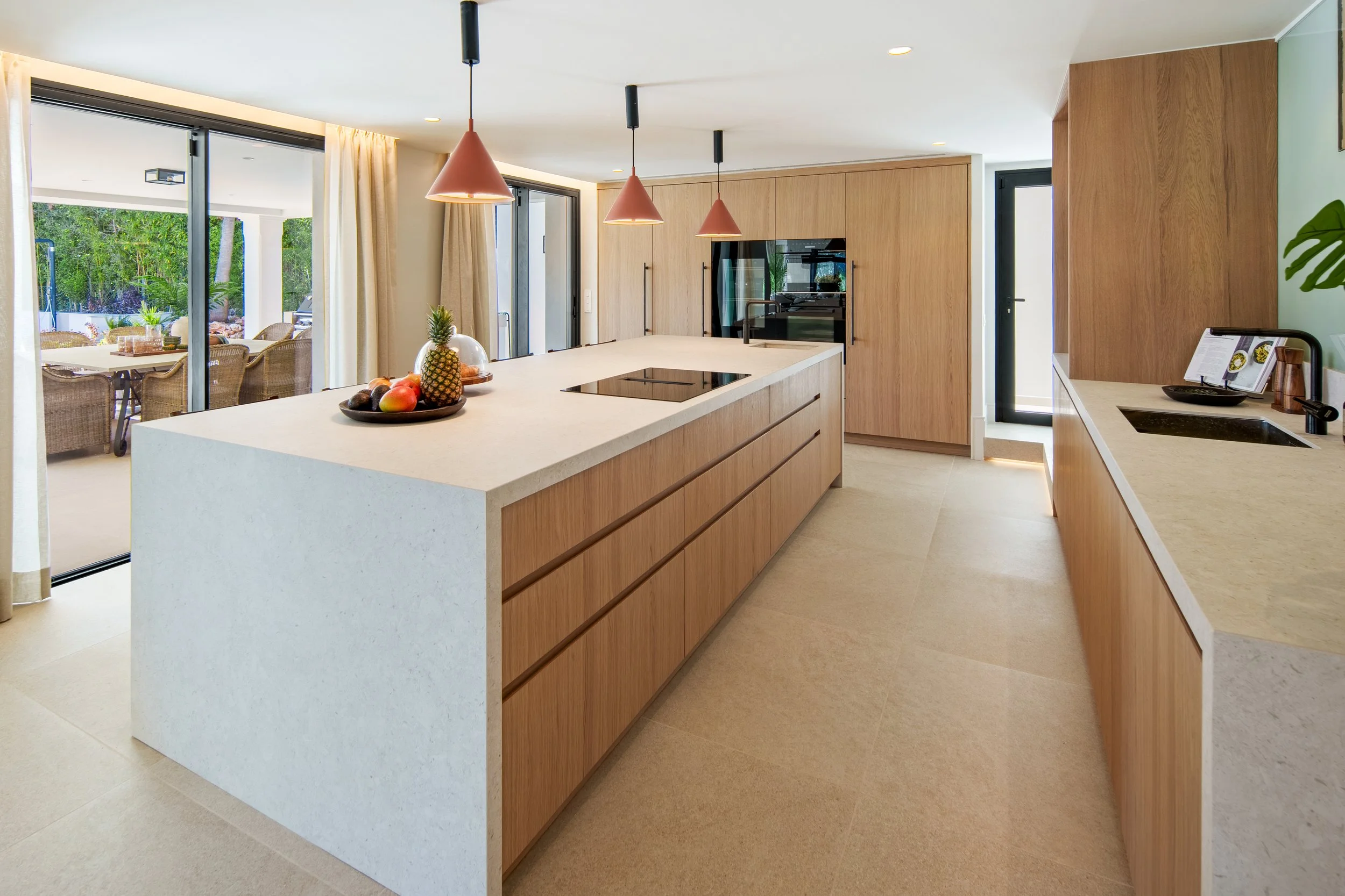 Bespoke Chef's Kitchen &amp; Island