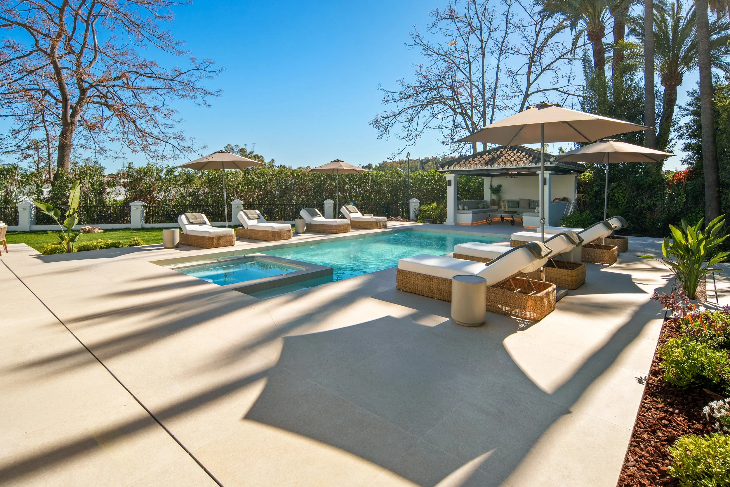 Private Pool &amp; Hydrotherapy Spa