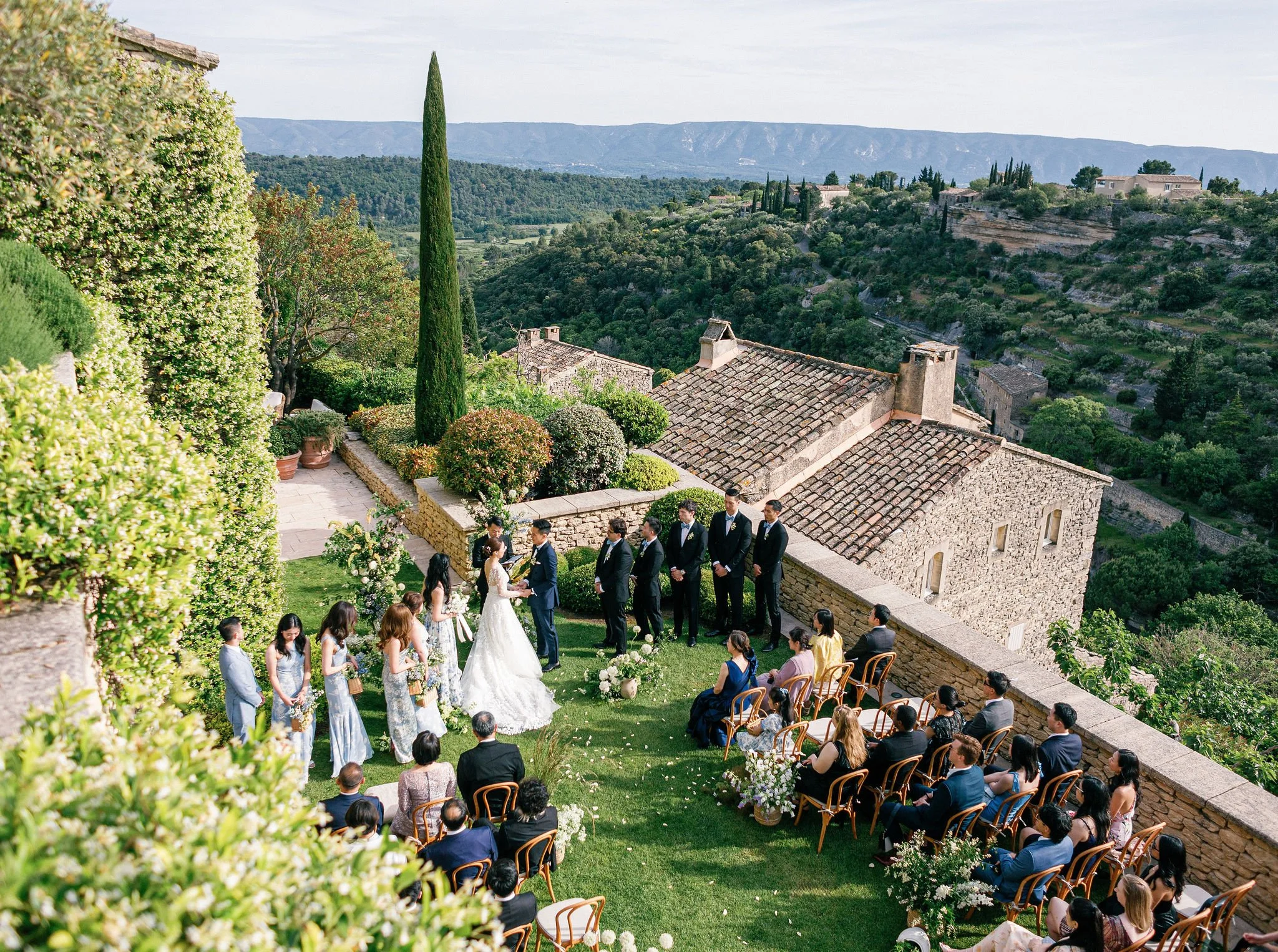 Romantic wedding with Luberon valley views at Bastide de Gordes Provence