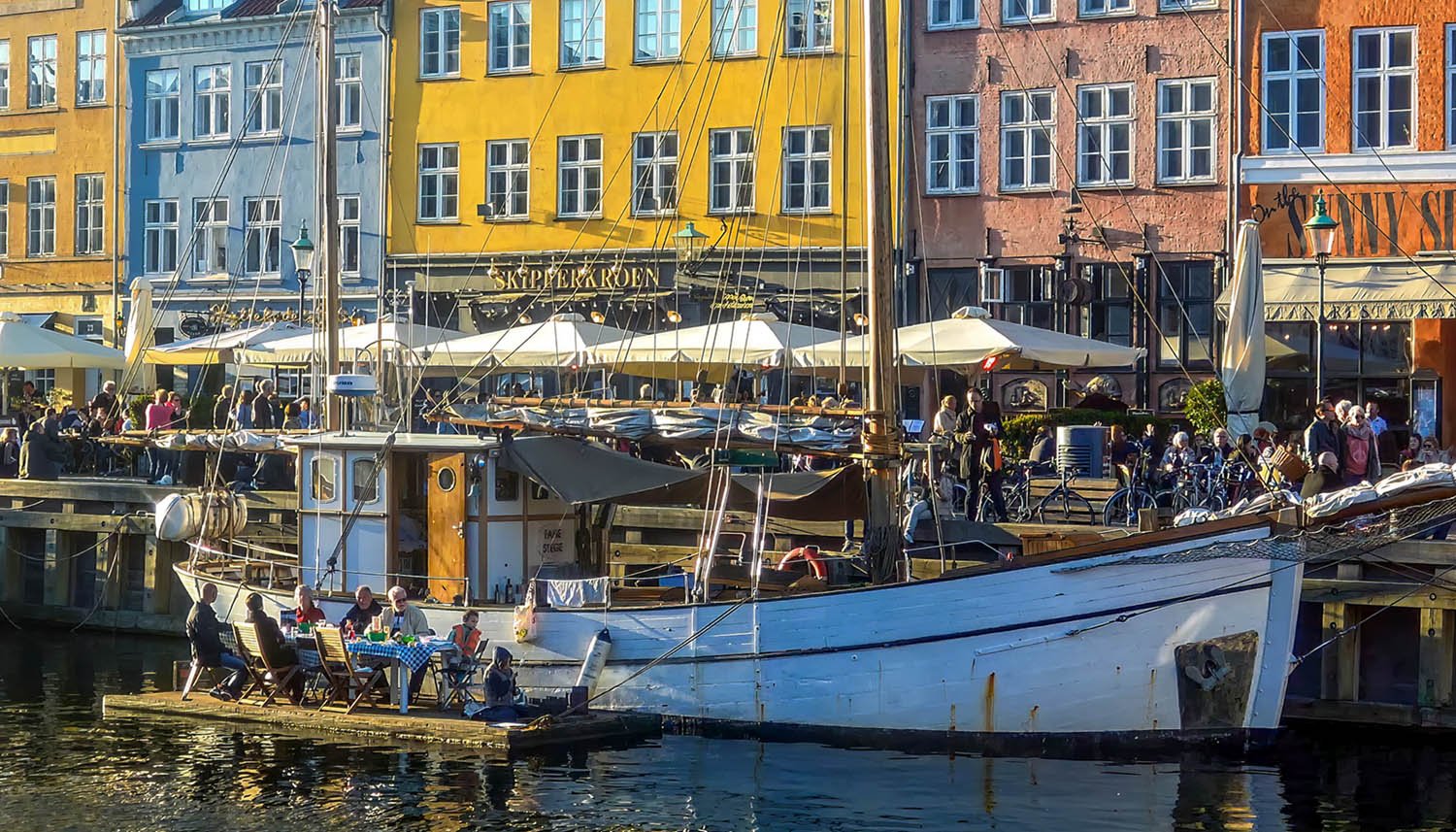 Al Fresco Dining Nyhavn Copenhagen
