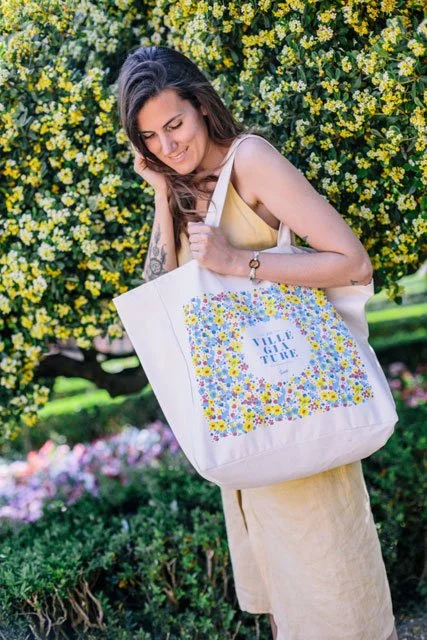 Plantons des arbres avec les accessoires & bijoux Treez