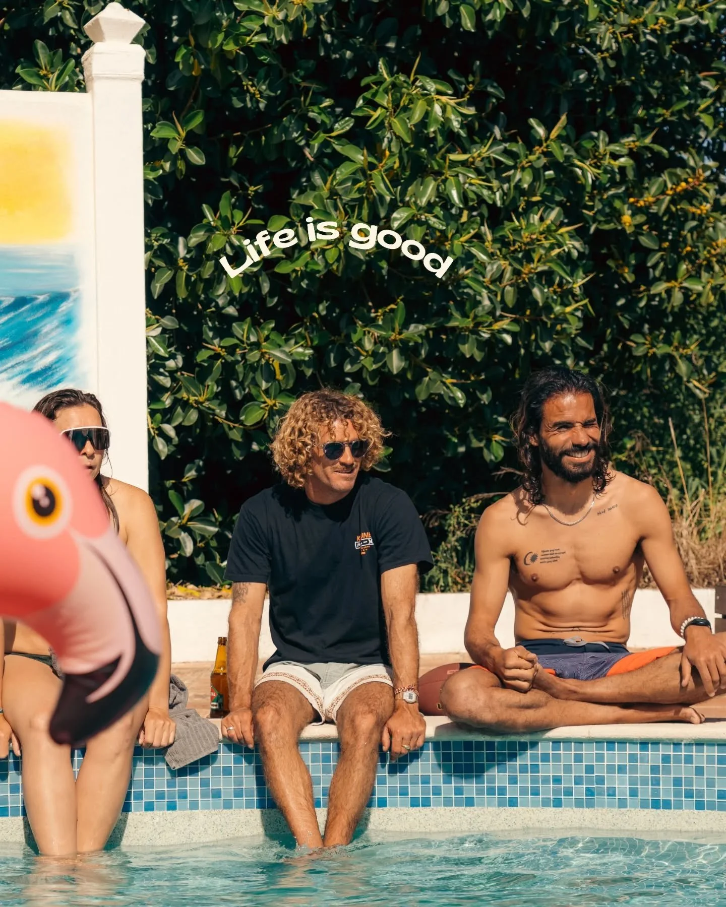 More than just a surf trip. It&rsquo;s about the people you meet and the smiles you share. 🏠✨
.
.
.
.
.
📷 @ruilucas_
#surfcamp #surfcampportugal #summervibe #learntosurf #visitalgarve