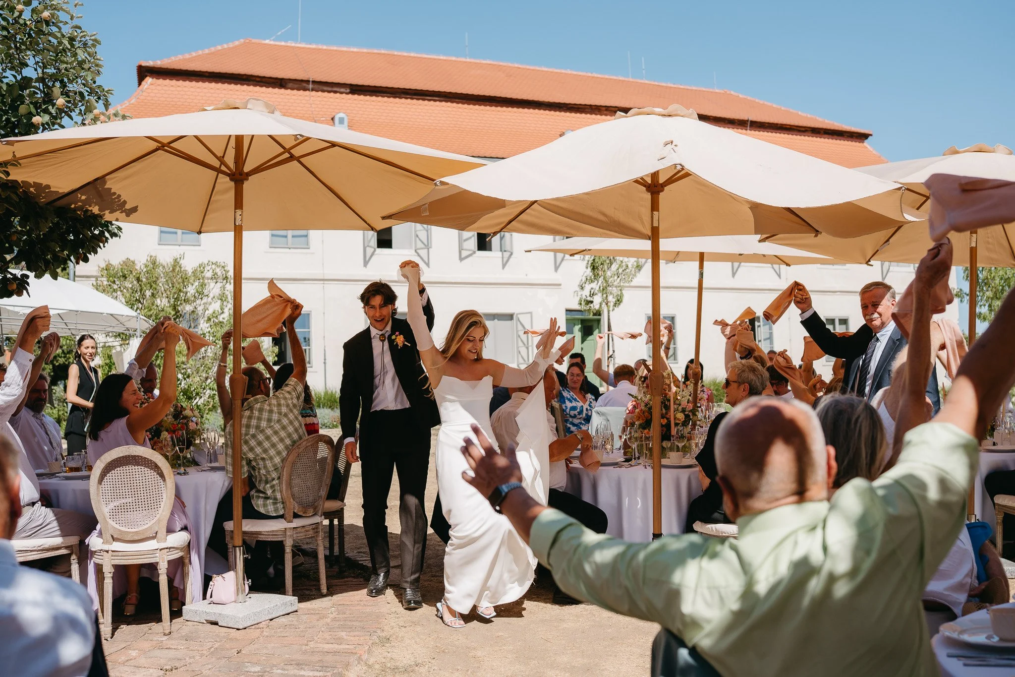 reception82.jpg