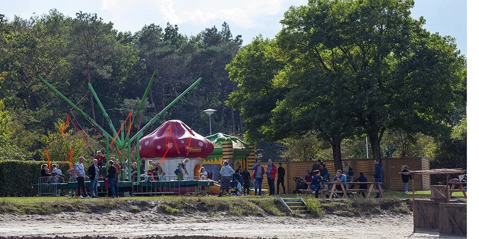 Jaarlijkse familiedag met buitenactiviteiten op Experience Island