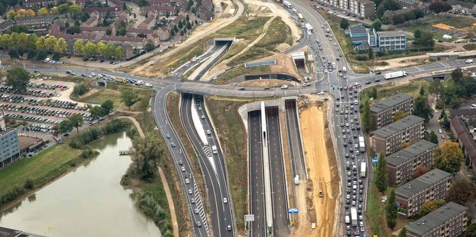 Koning Willem-Alexander opent A2-tunnel Maastricht