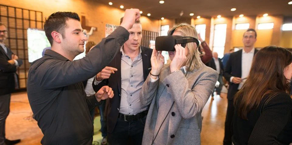 Minister Ollongren bezoekt Geonius-stand tijdens IBA Informatiemarkt