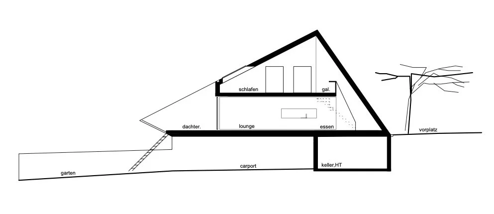 haus SO - Querschnitt eines Hauses mit mehreren Ebenen, Garten, Carport, Keller, Dachgarten, Lounge, Essbereich, Schlafraum, Galerie und Vorplatz, gezeichnet in schwarz-weiß.