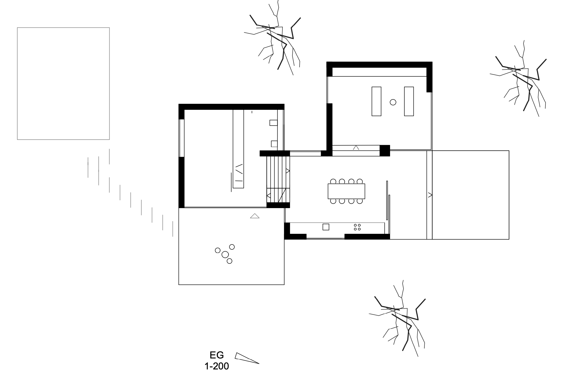 haus SG - Grundriss eines Hauses mit Außenanlagen, Bäumen und Gartenflächen.