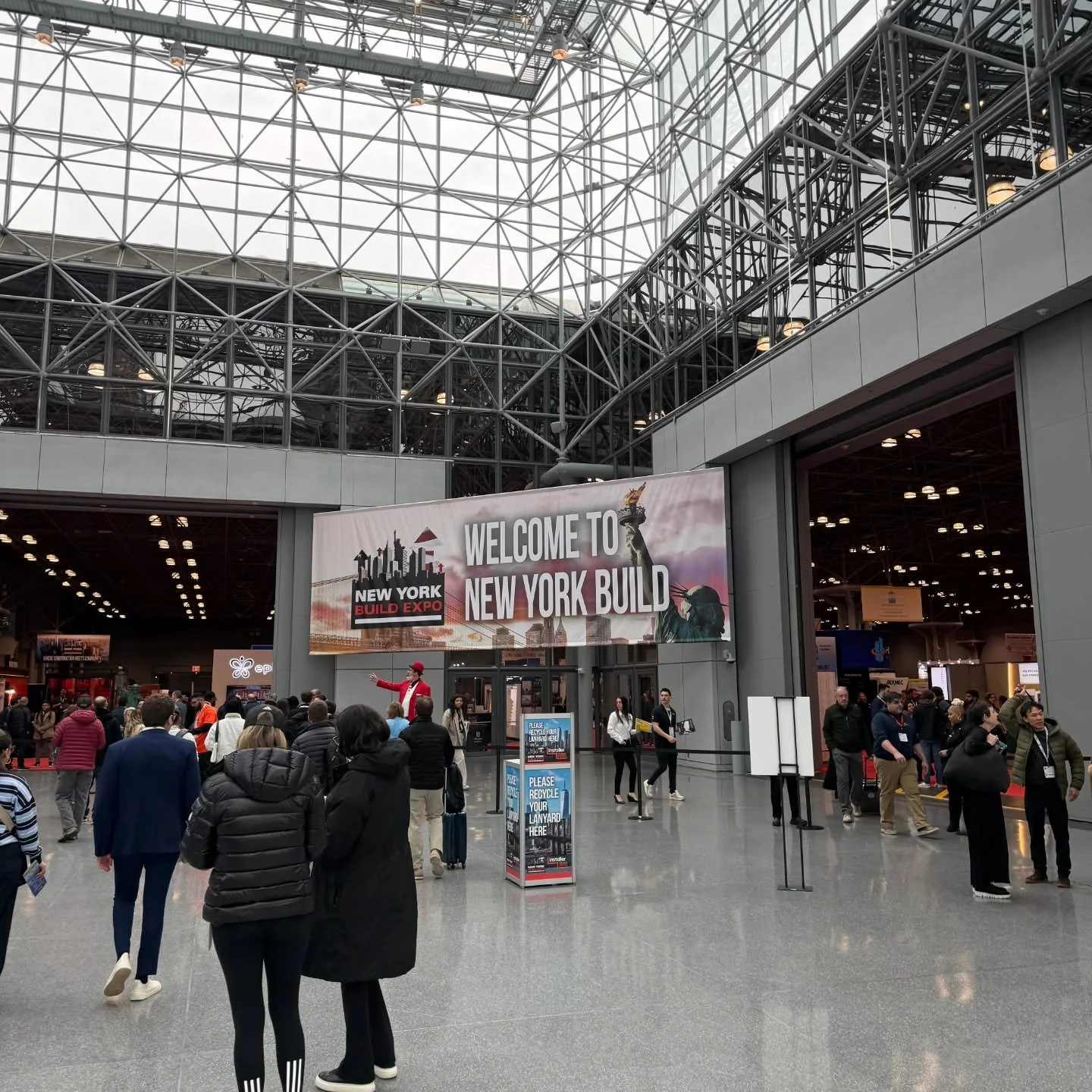 Great to connect with the AEC community and learn about emerging technologies at New York Build 2026!

#architecture #construction #interiordesign #sustainability #realestate