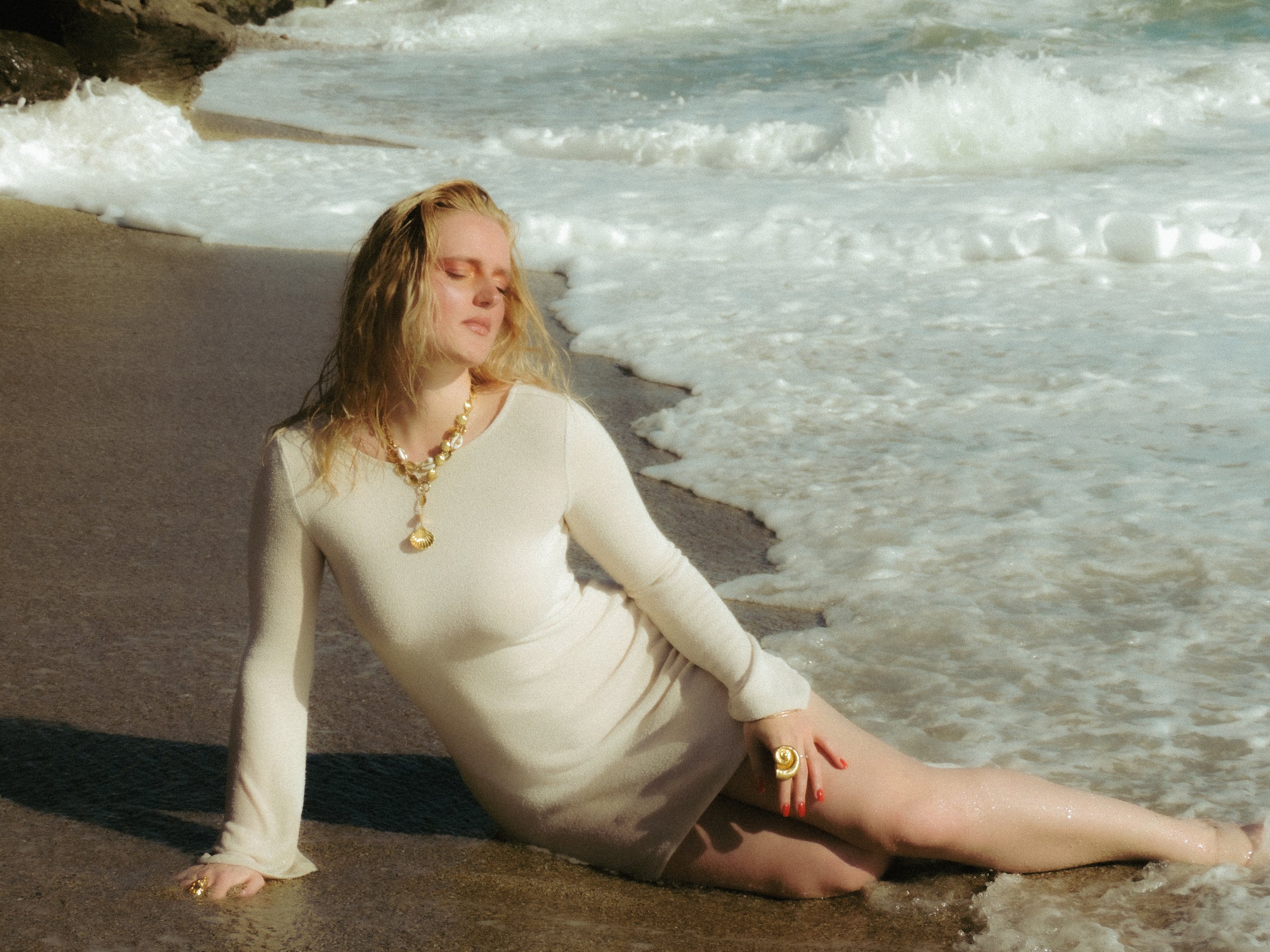 Sea Siren Editorial