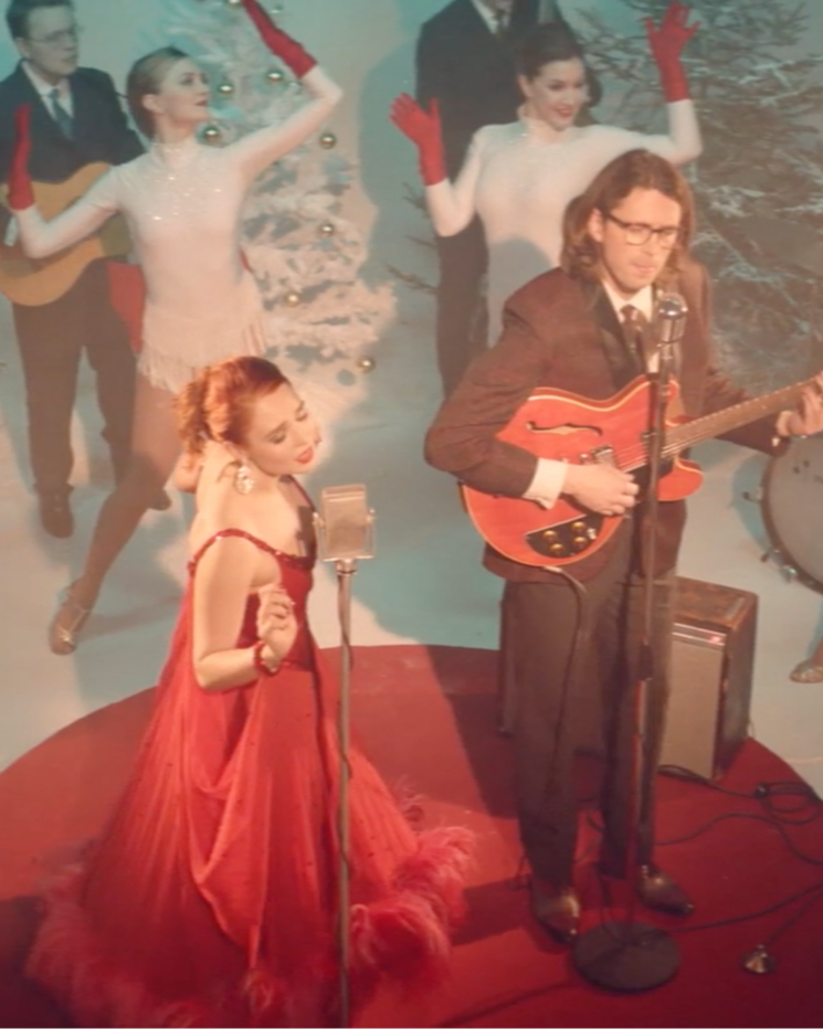 Albin Lee Meldau & Grant - Merry Christmas on your own