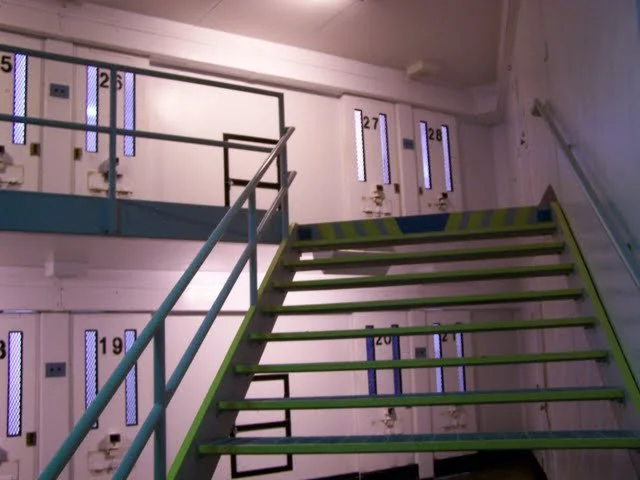 Picture of the stairs leading to 2 row.