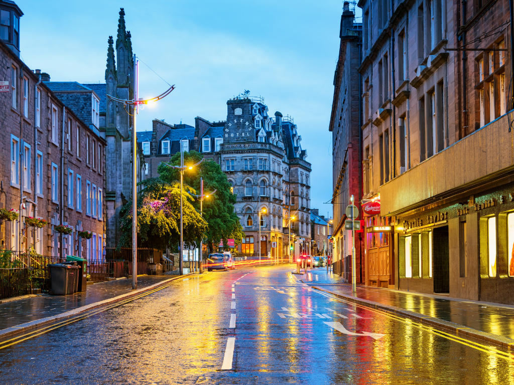 Why Overpricing Your Home Can Slow Your Sale in Dundee
