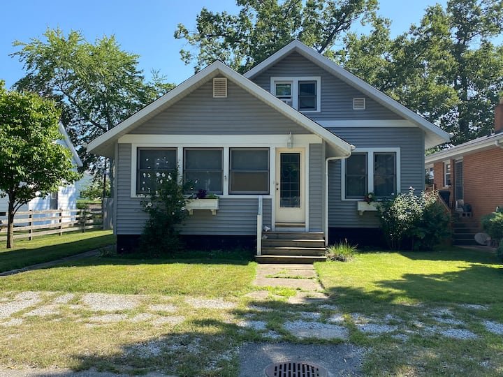 Arndt Street Cottage