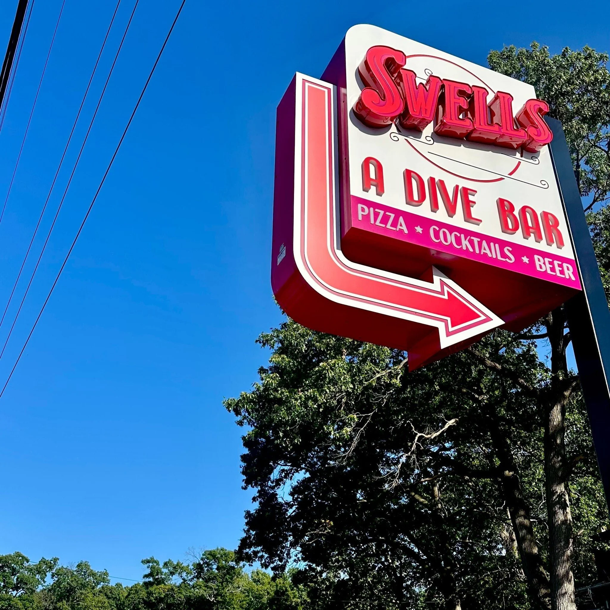 swells a dive bar michgian city indiana