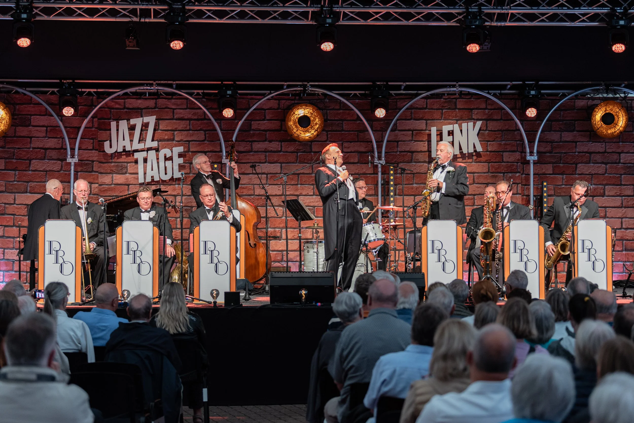 PASADENA ROOF ORCHESTRA-5013.jpg
