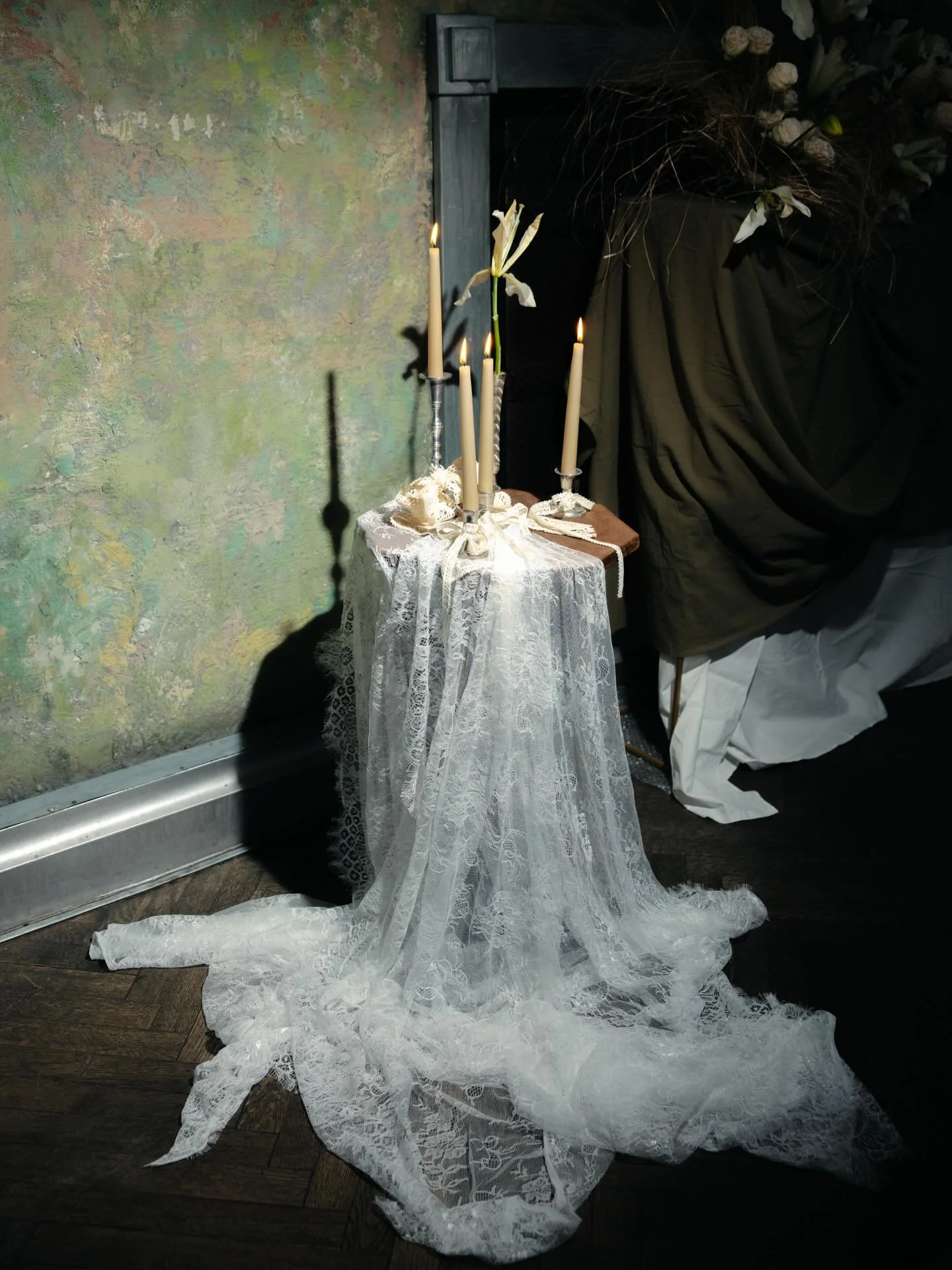 Dream editorial with the best team 🤍 Swipe for some BTS moments 🎬

Venue @hevrekazimierz
Photography and art direction @thenewoldweddings
Florists and stylists @misty.meadow.flowers
Dresses @atelier_kasia_zapala
HMUA @makeup_space_by_nat
Models @ju