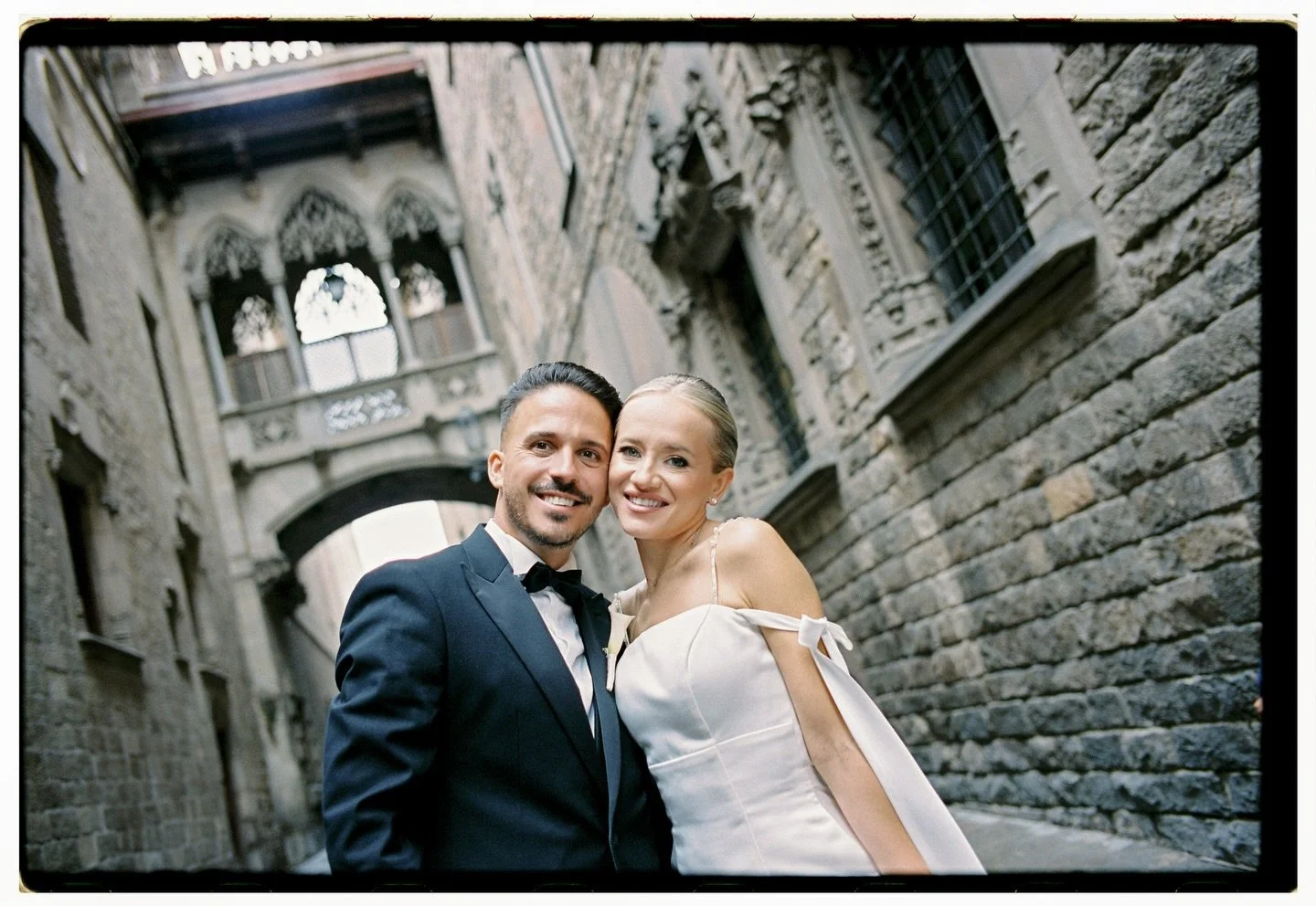 Fer &amp; Naty, Barcelona 
Photographed on digital and film 🎞️ 

There&rsquo;s something truly special about photographing your friends&rsquo; weddings. Thank you, Fer and Naty, for trusting us with your day.
Even though it started with grey skies a