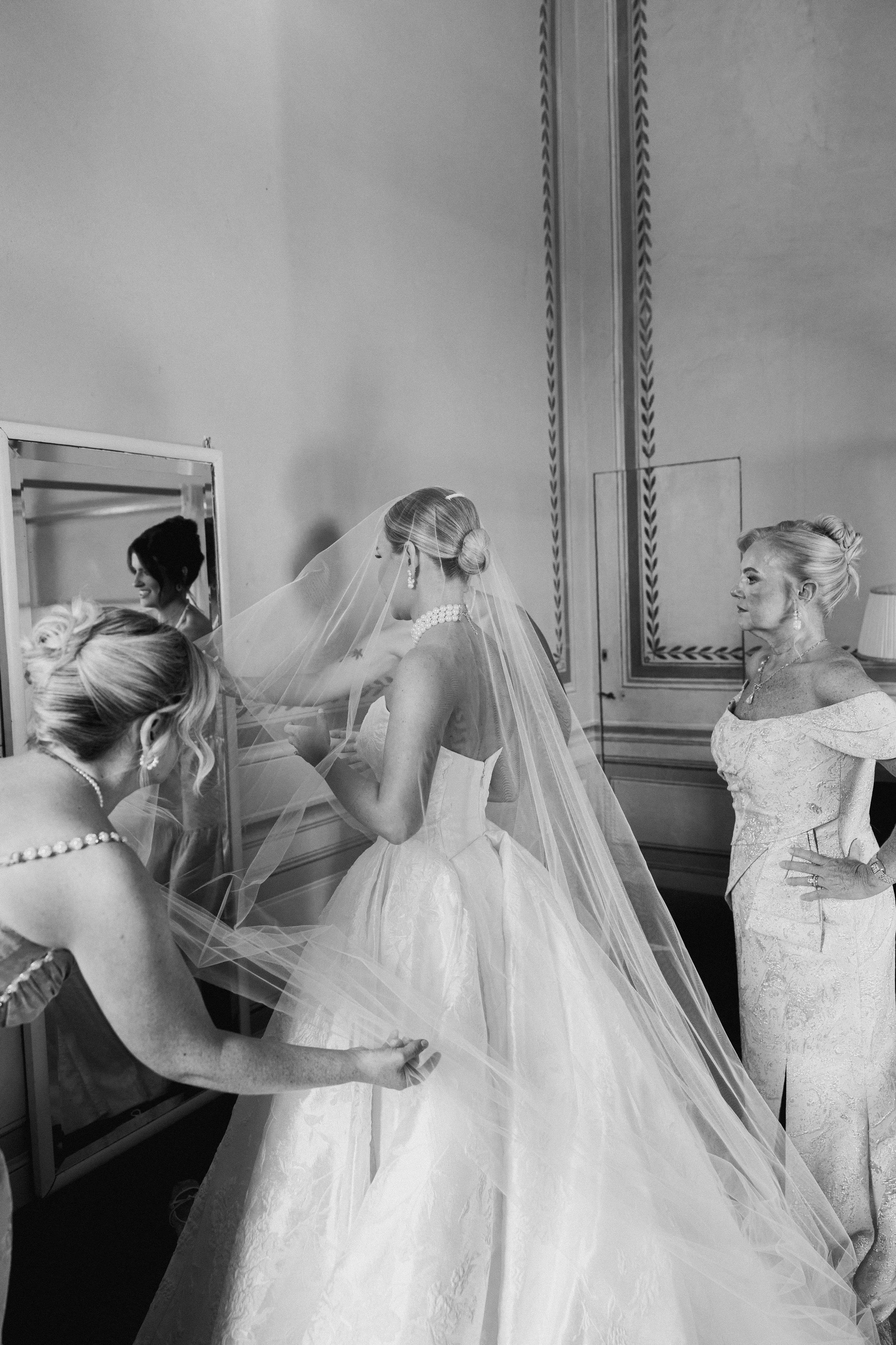 Hannah Connor Tuscany_-27.jpg