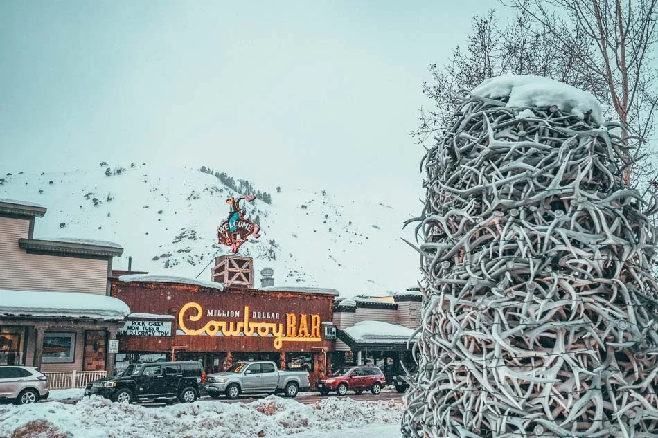 Cowboy-Bar-in-Jackson-Hole-Wyoming-Winter-2.jpg.webp