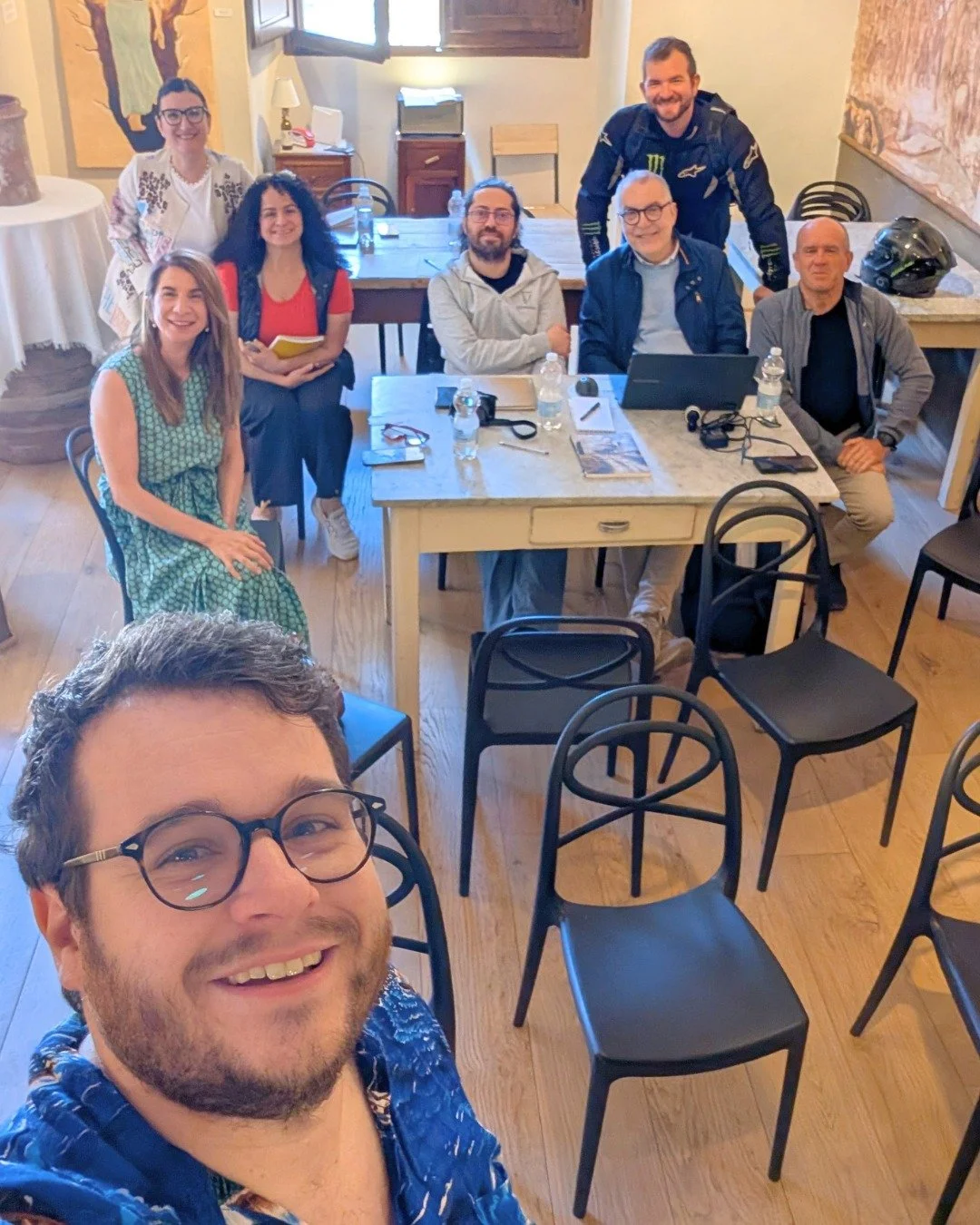 Sabato mattina ho portato a Torrita di Siena un workshop su come usare l&rsquo;AI nella comunicazione online e nei social media.

Mi porto a casa una cosa chiara: c&rsquo;&egrave; tanta voglia di capire questi strumenti.

Non solo per usare ChatGPT o