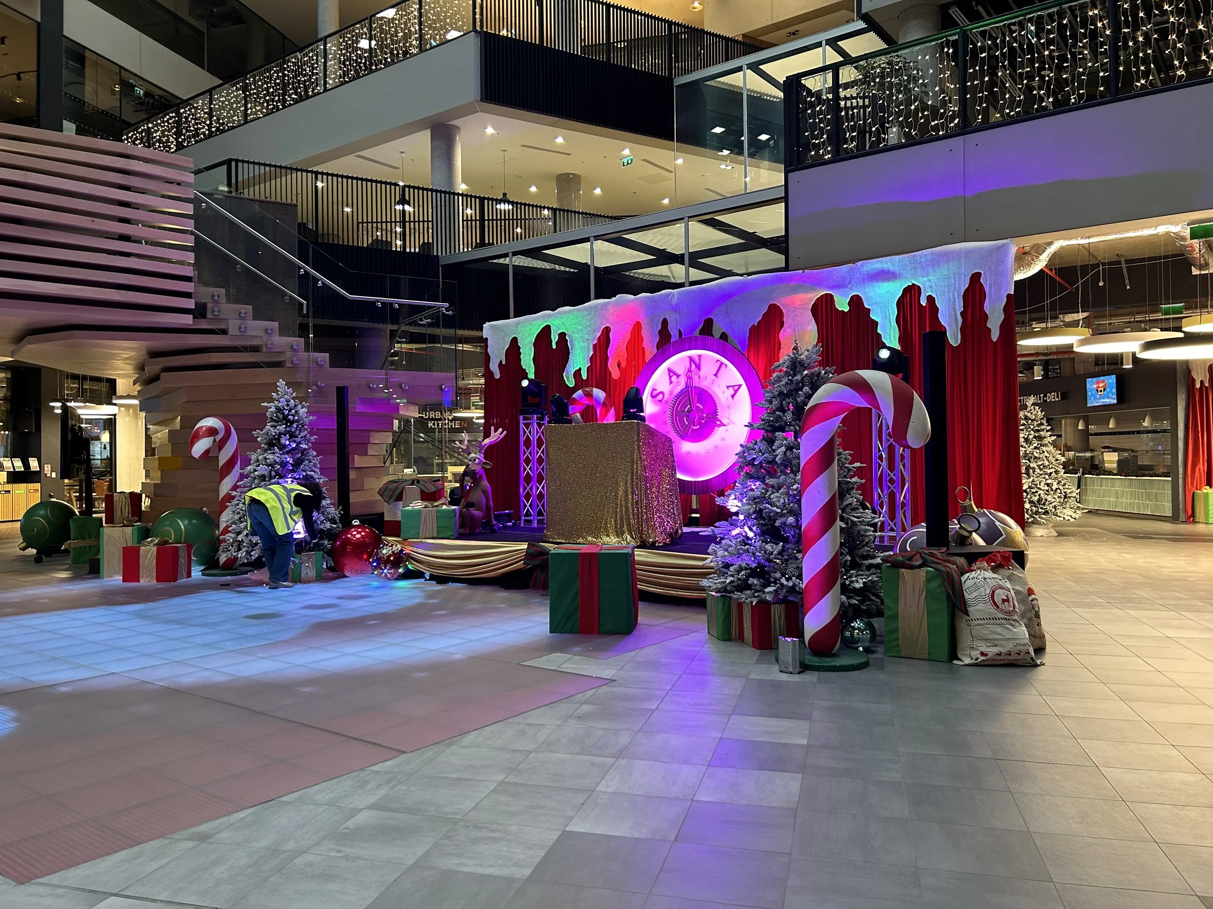 Christmas Party Decor