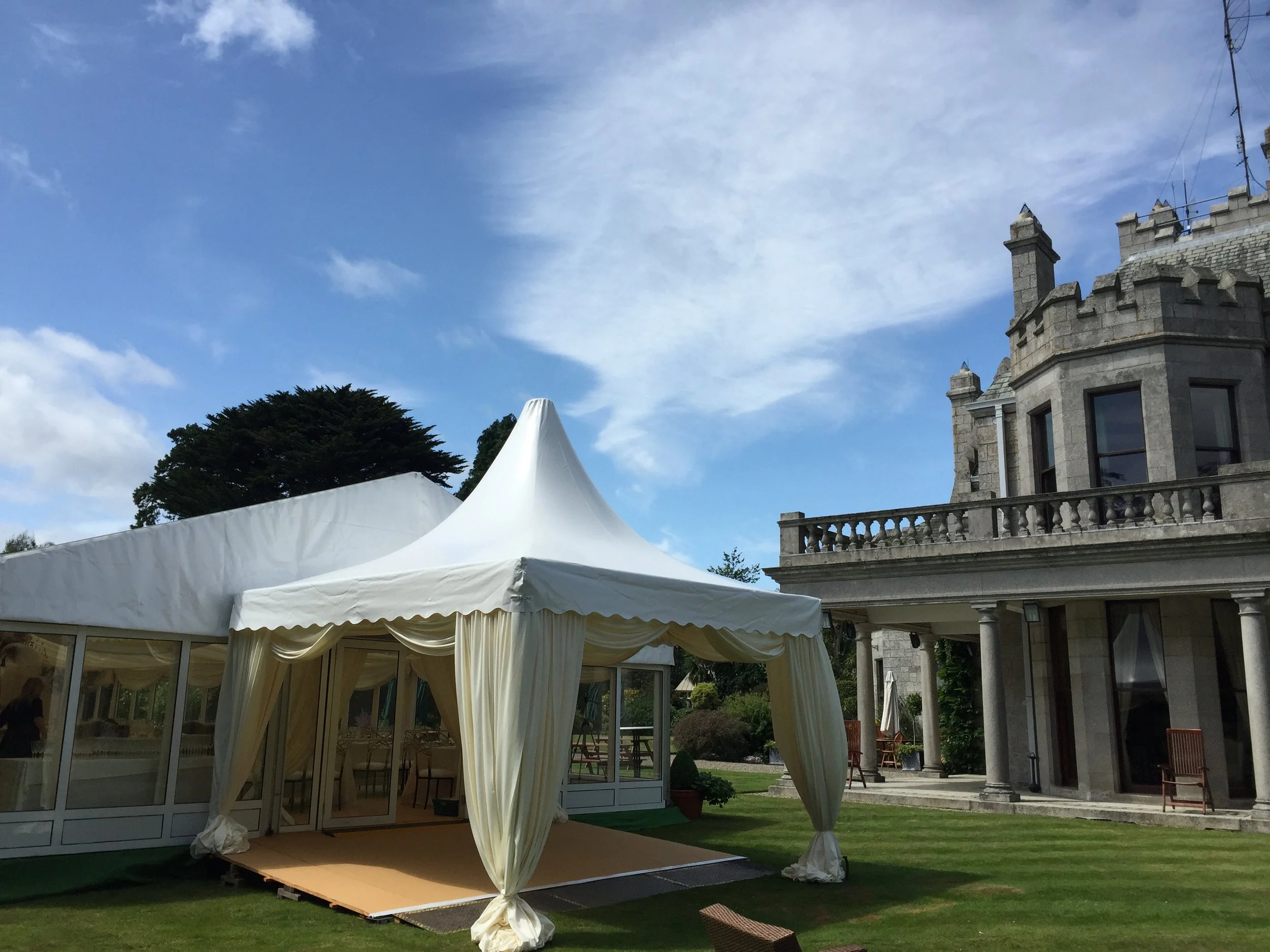 Marquee Pagodas for Marquee Weddigs