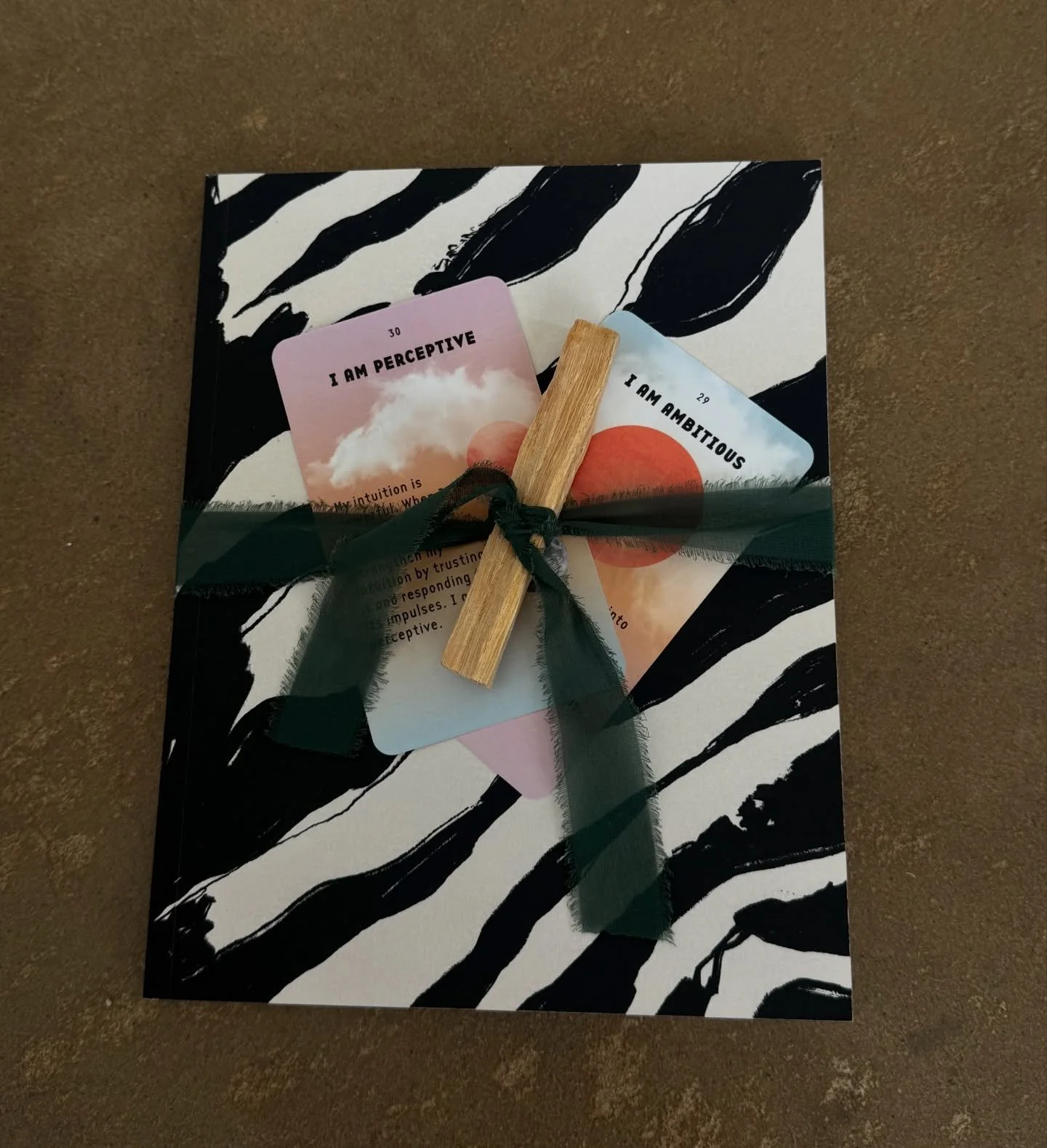 Tonight&rsquo;s lucky girl event 🌿☁️✨
Left feeling peaceful, refreshed &amp; ready to receive all the lucky things the universe has in store for me hehe #utahpilates #saltlakecitypilates #pilatesutah #utahpilatesinstructor saltlakecityutah