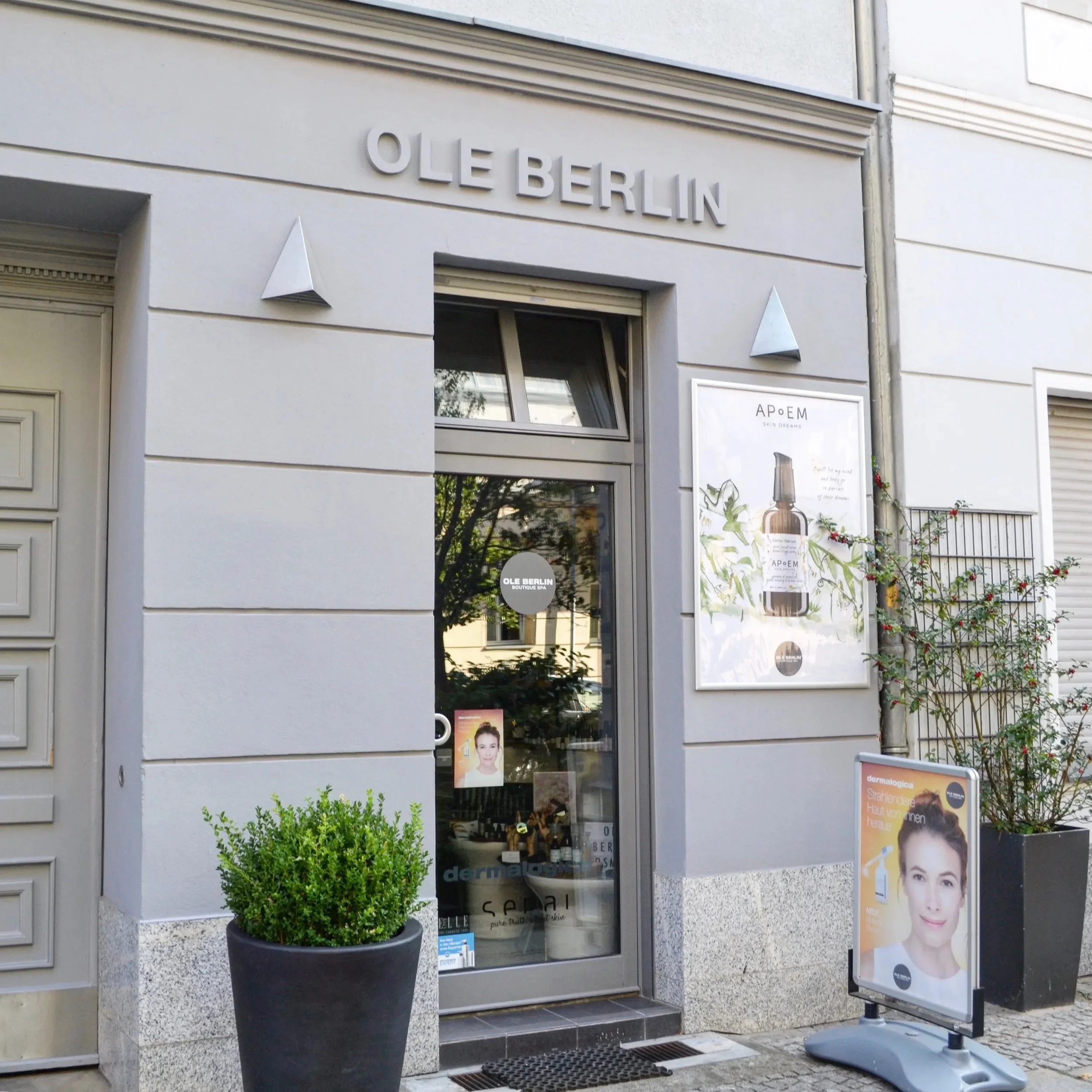 Exterior of Ole Berlin clinical skin treatment studio located in Berlin.