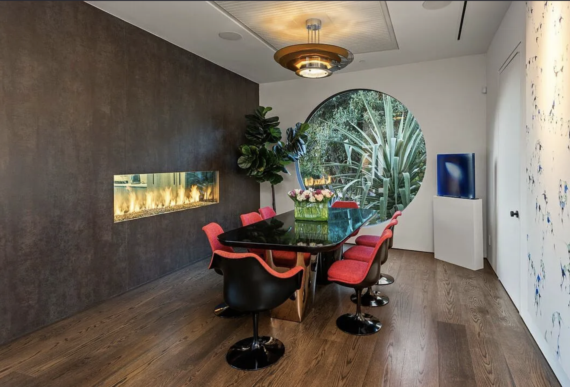 Hillcrest Dining Room.png