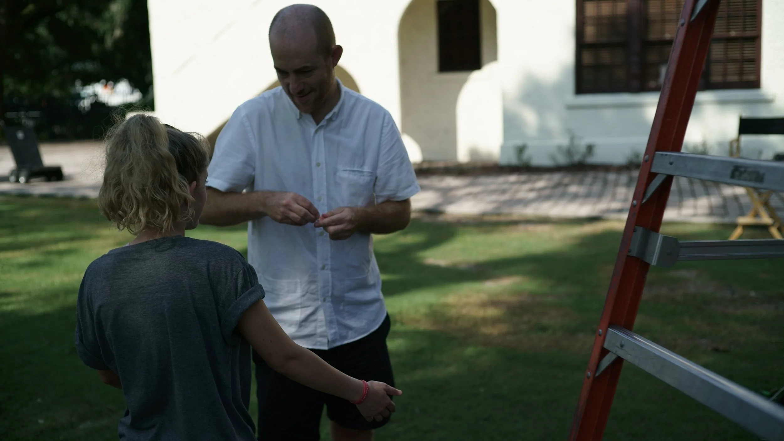 Tomas Leach on set of 'The Day Ray Impaled Himself on the Fence' 