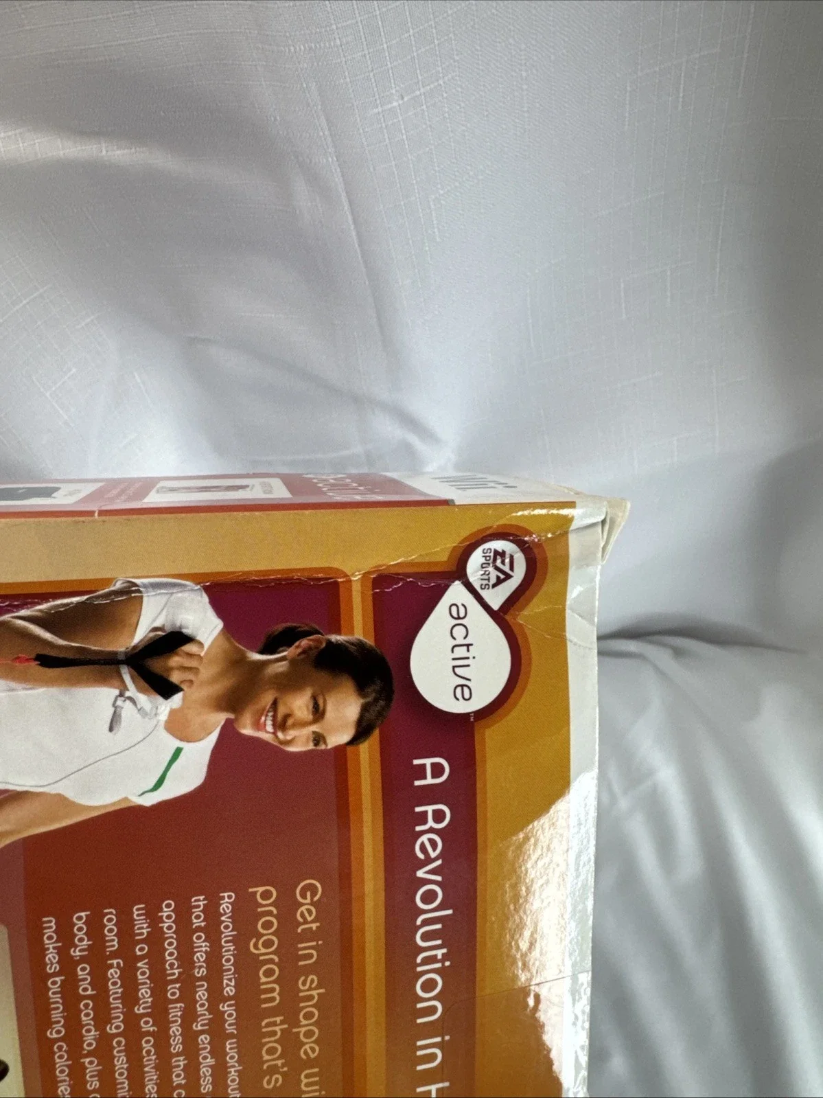 The product is a new open box copy of EA Sports Active for the Nintendo Wii console. Published by Electronic Arts, this game falls under the sub-genre of boxing and carries an E-Everyone rating.