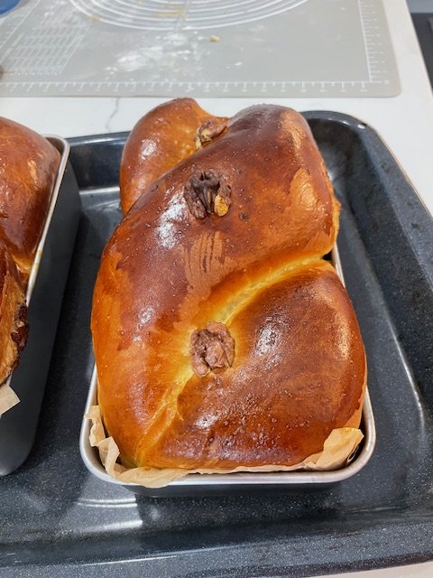 Cozonac moldovenesc cu nuca si stafide/rahat - Romanian Sweet Bread (900GR)