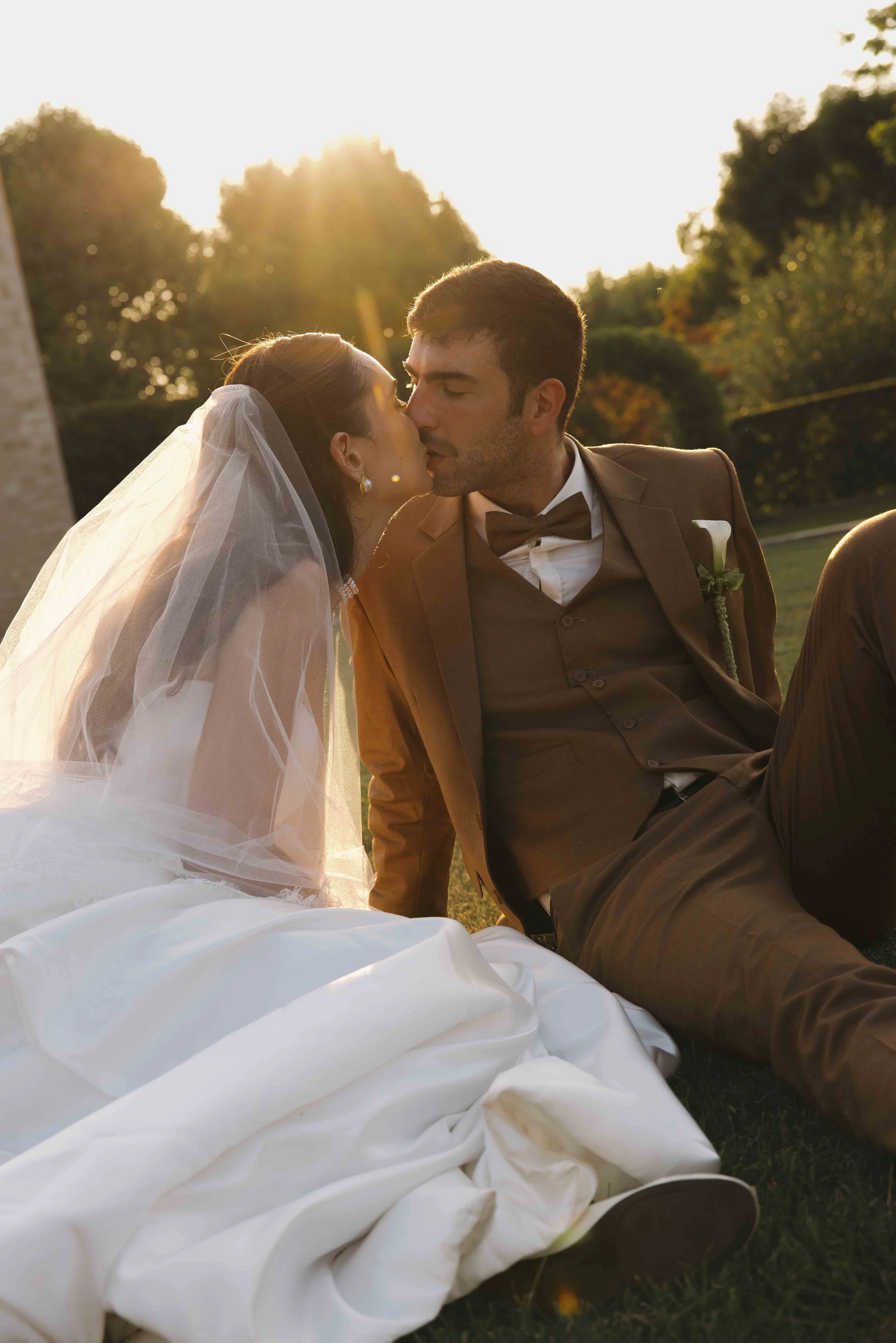 When Should You Book Your Wedding Photographer?