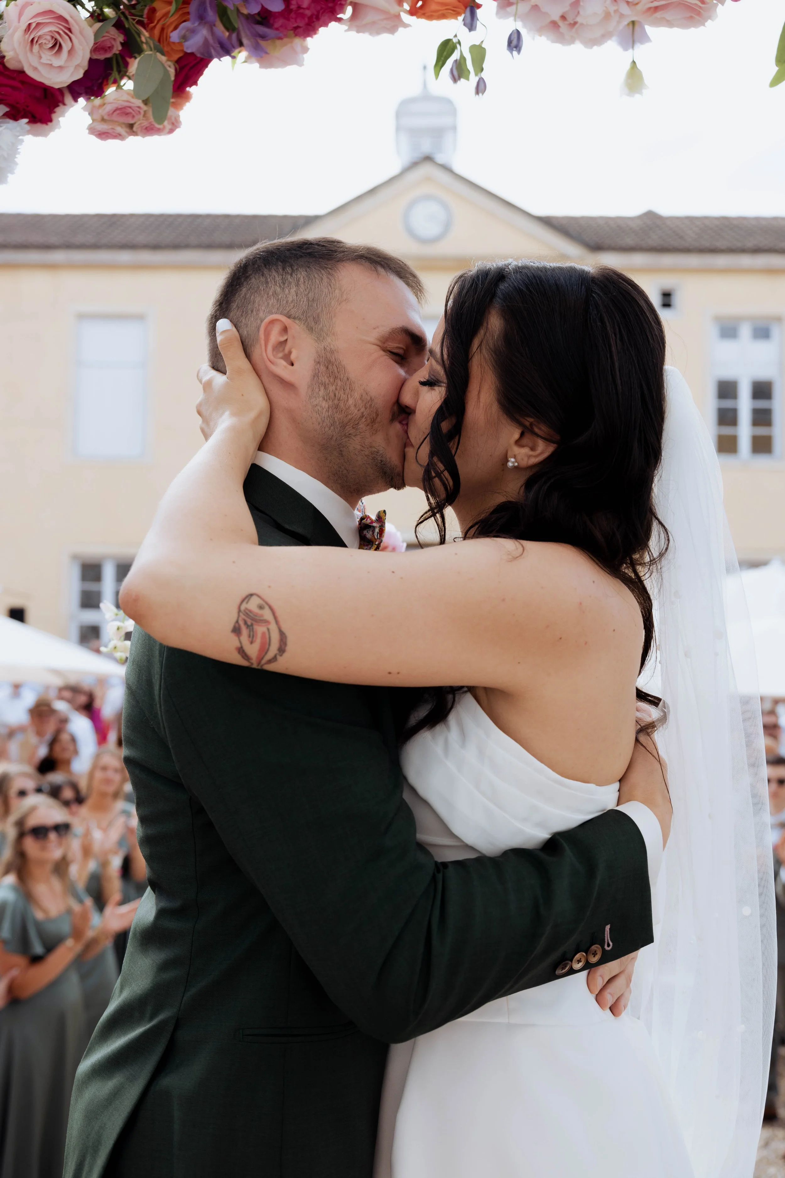 photographe mariage lyon, mariage au chateau de saint trys, beaujolais, noir et blanc, argentique et film, jeremy talens, grain. 