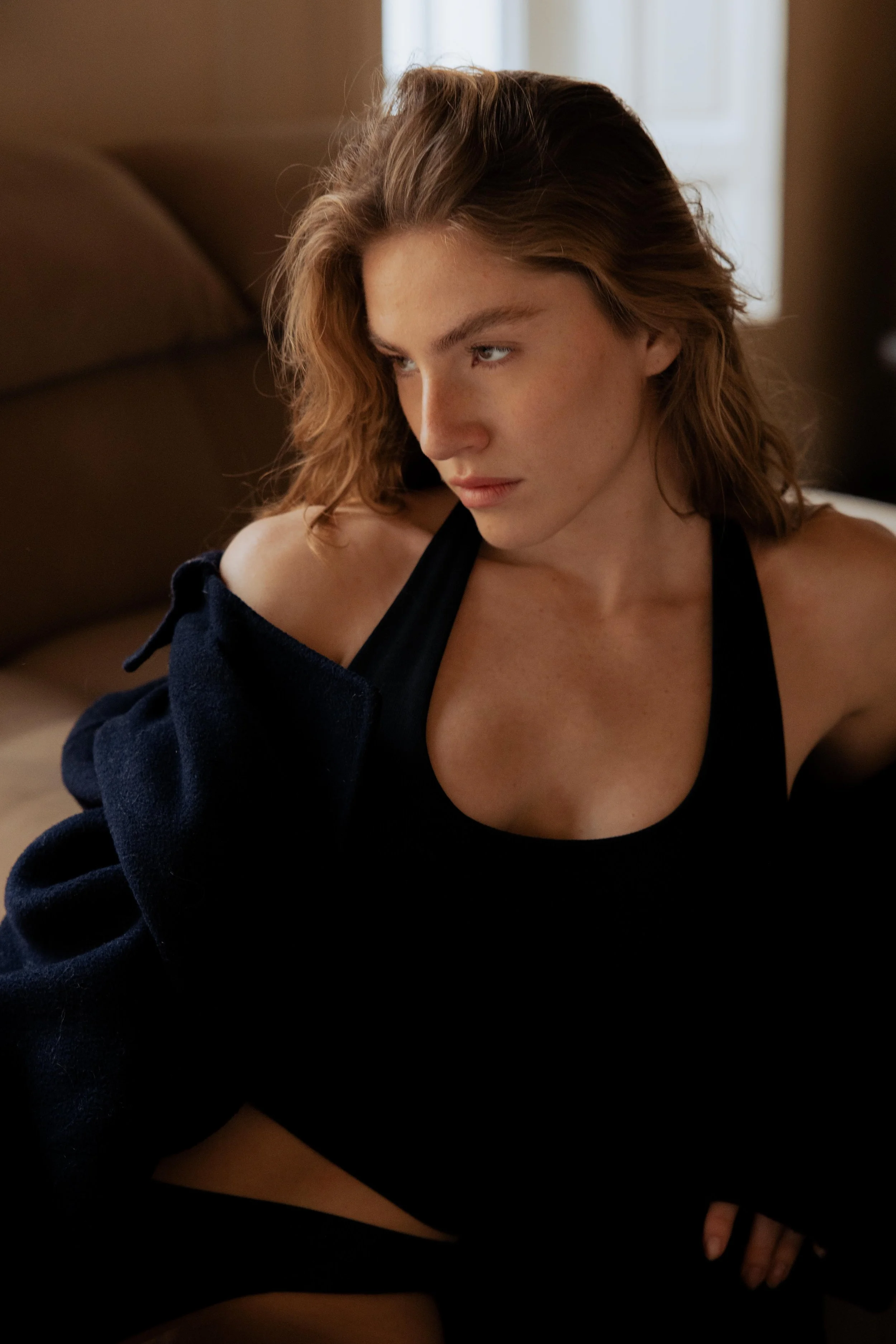 shooting-editorial-photographe-mode-paris-lyon-jeremy-talens-portrait-femme-devenir-mannequin-book-polaroid