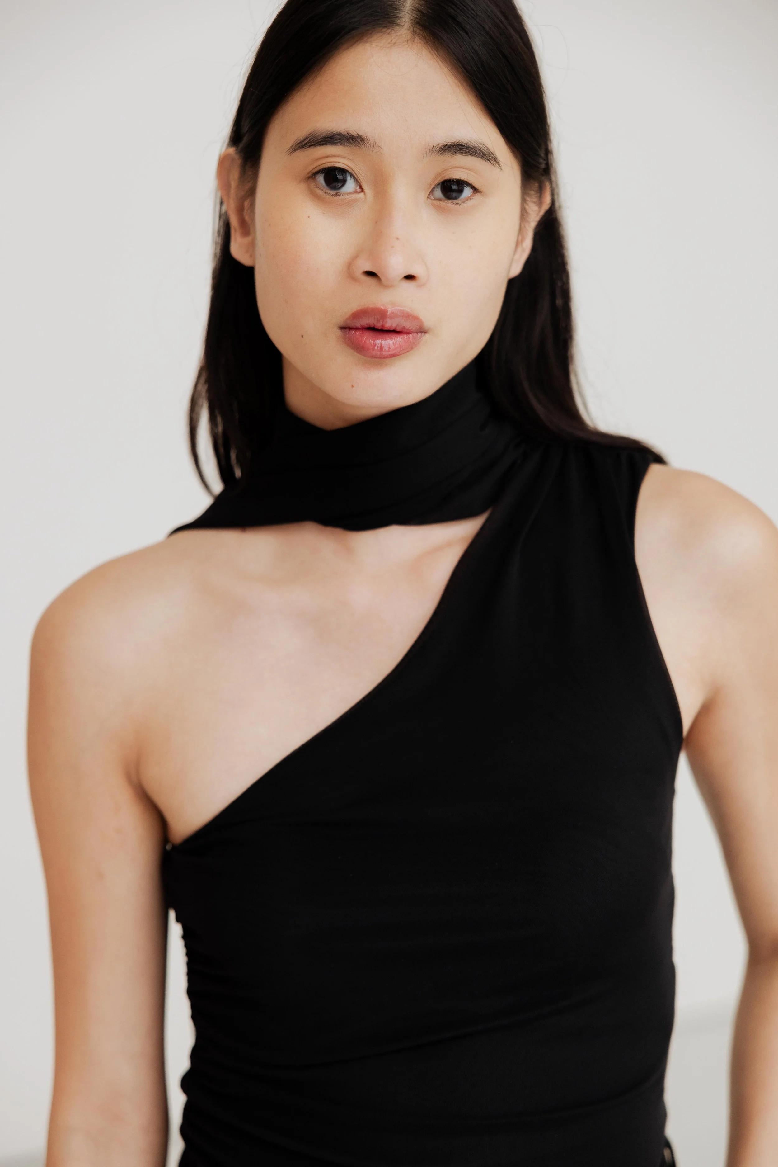 shooting-editorial-photographe-mode-paris-lyon-jeremy-talens-portrait-femme-devenir-mannequin-book-polaroid