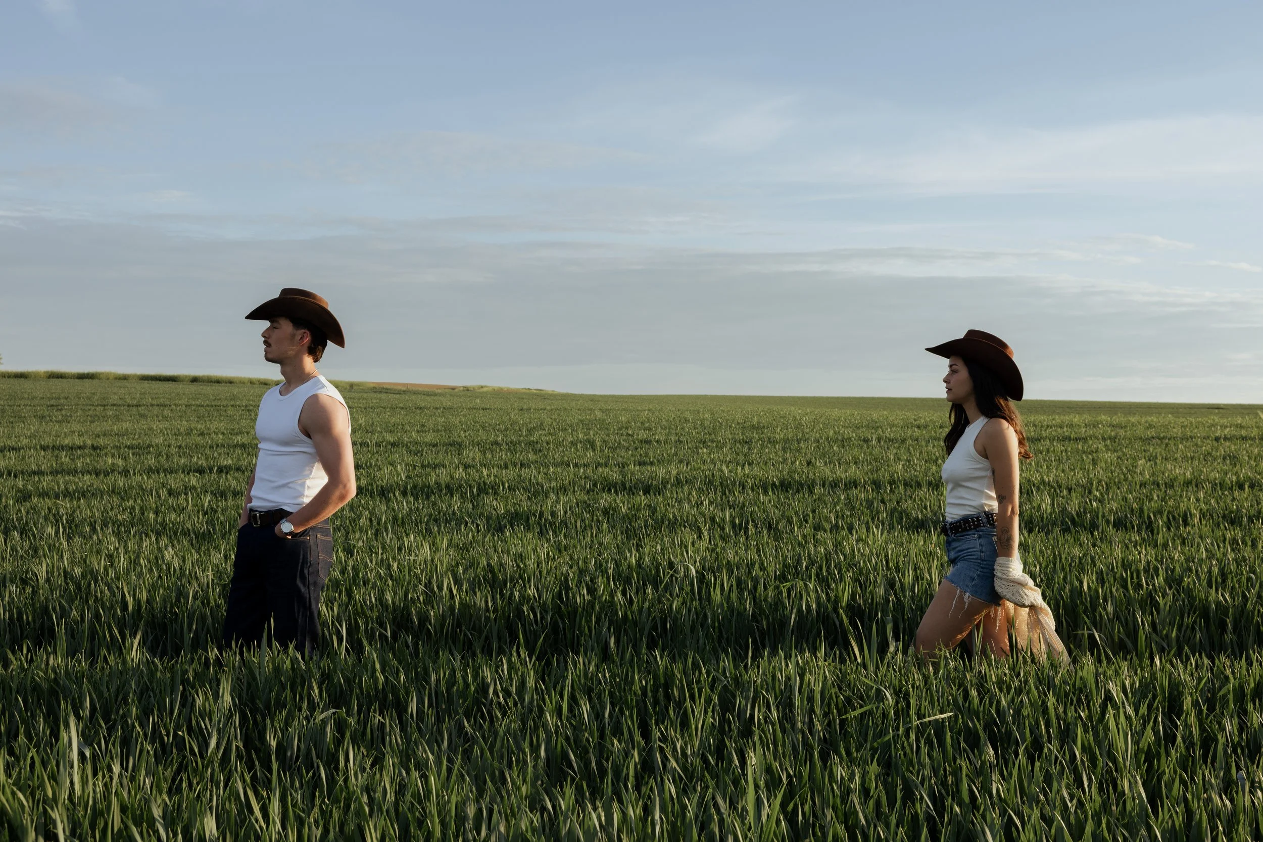 session-couple-western-champ-beaujolais-jeremy-talens-photographe-couple-lyon
