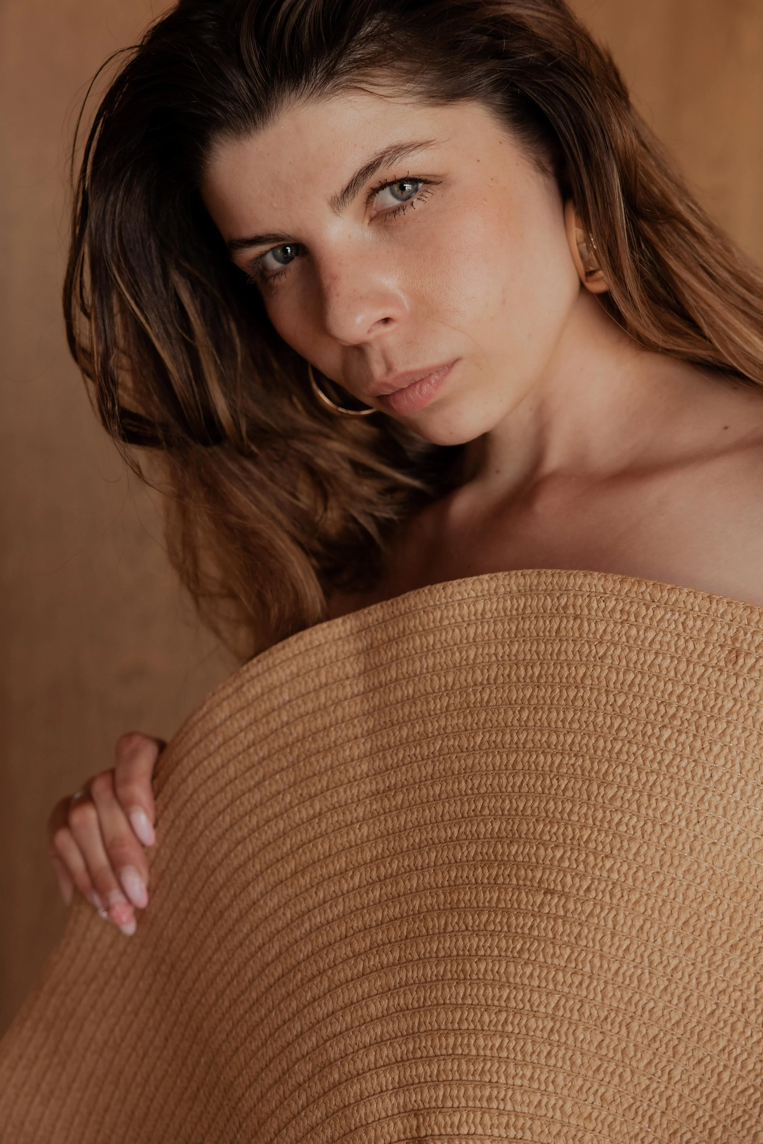 shooting-editorial-photographe-mode-paris-lyon-jeremy-talens-portrait-femme-devenir-mannequin-book-polaroid