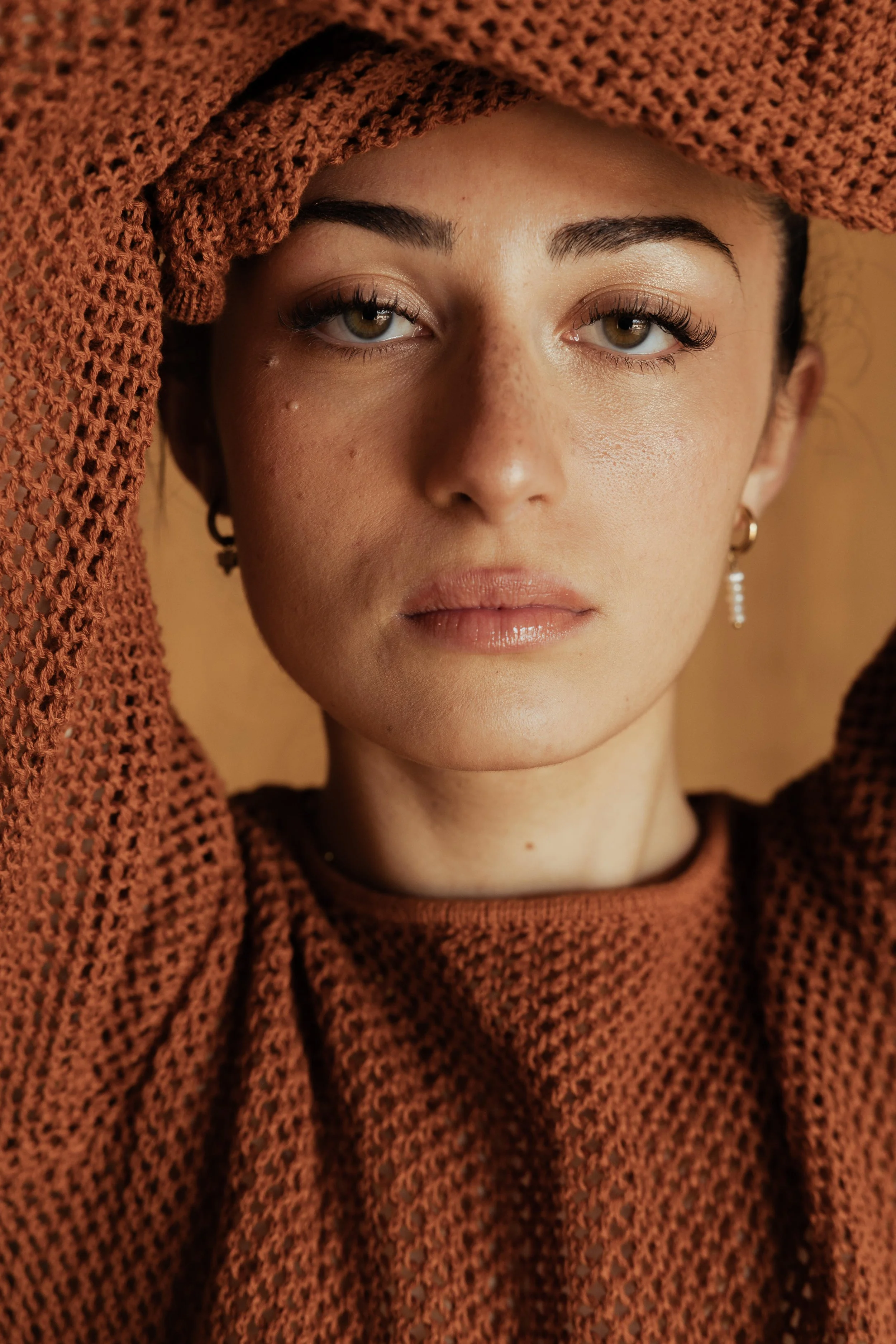 shooting-editorial-photographe-mode-paris-lyon-jeremy-talens-portrait-femme-devenir-mannequin-book-polaroid