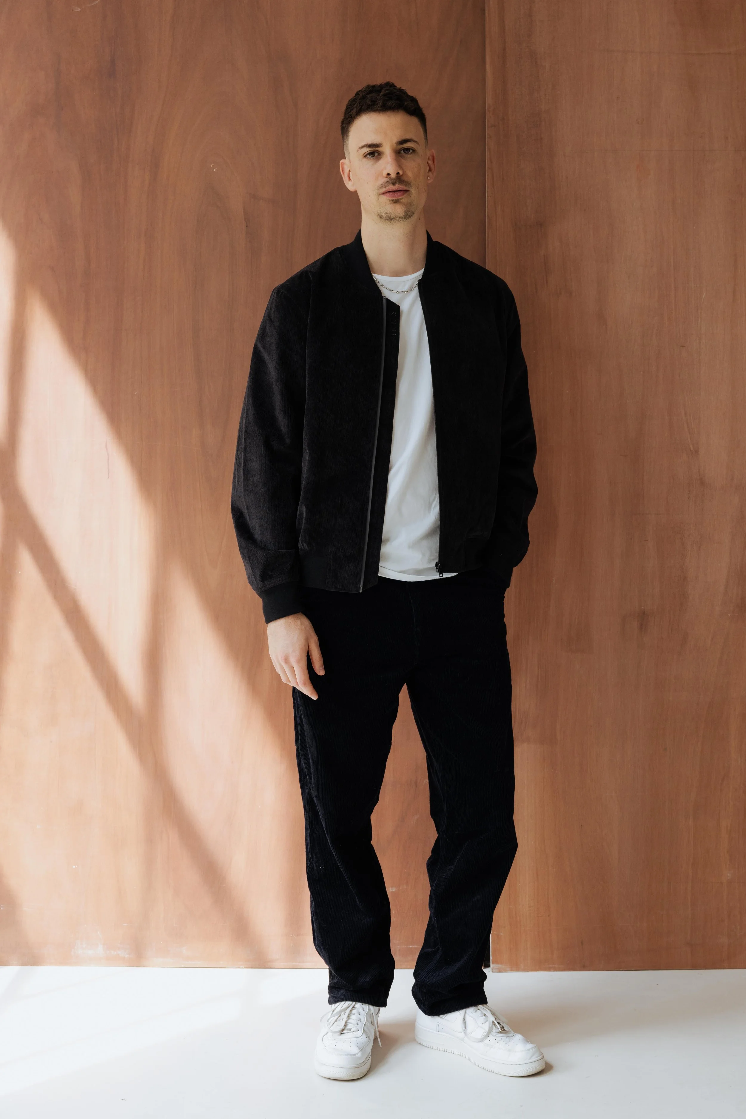 shooting-editorial-photographe-mode-paris-lyon-jeremy-talens-portrait-homme-devenir-mannequin-book-polaroid