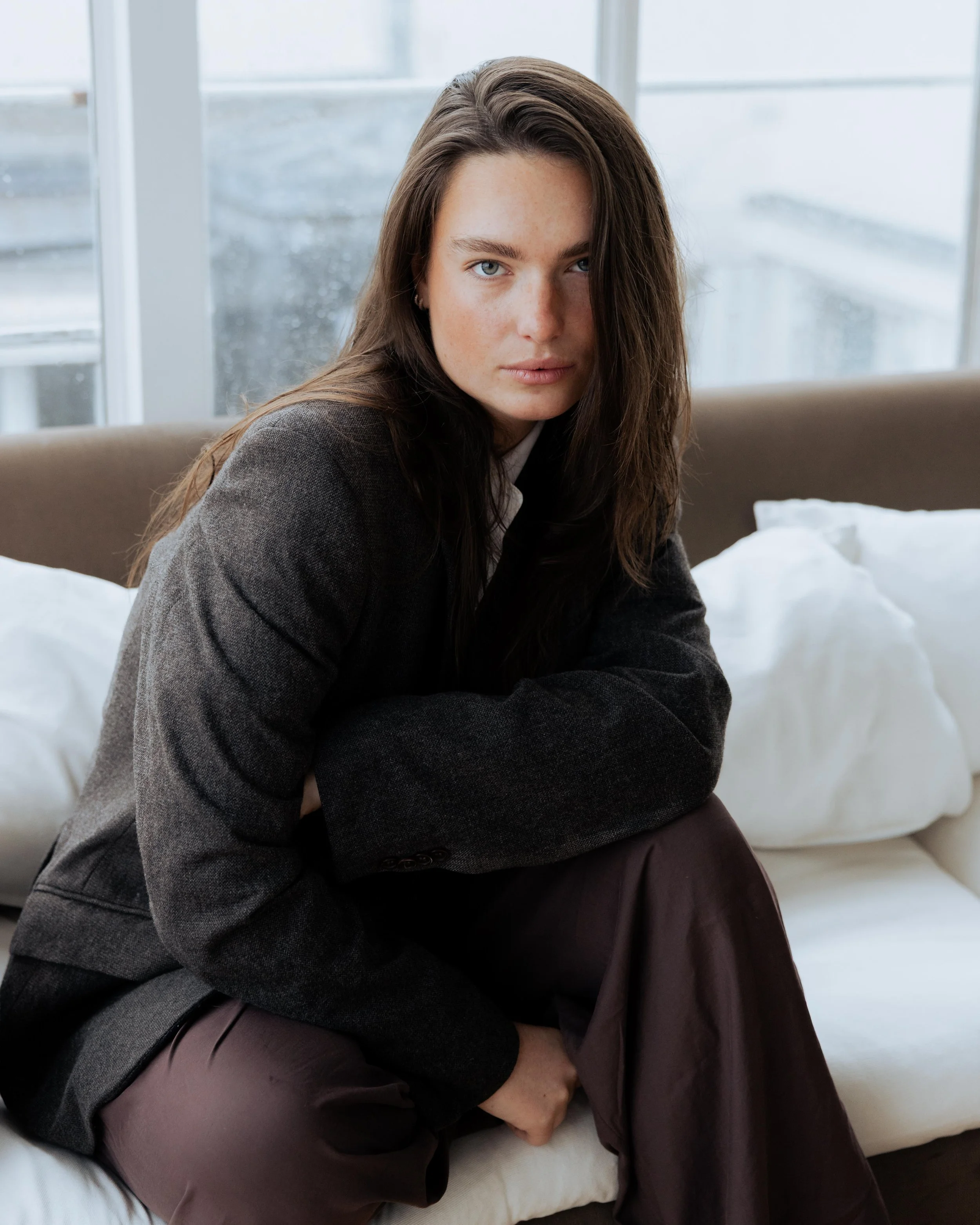 shooting-editorial-photographe-mode-paris-lyon-jeremy-talens-portrait-femme-devenir-mannequin-book-polaroid