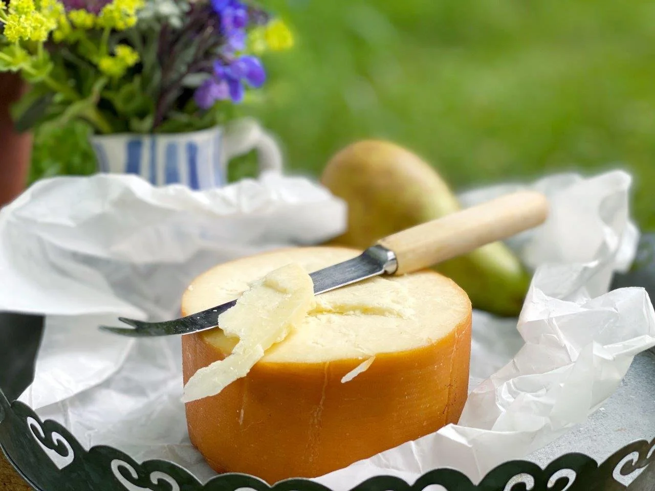Swaledale Smoked 1.1kg | Swaledale Cheese