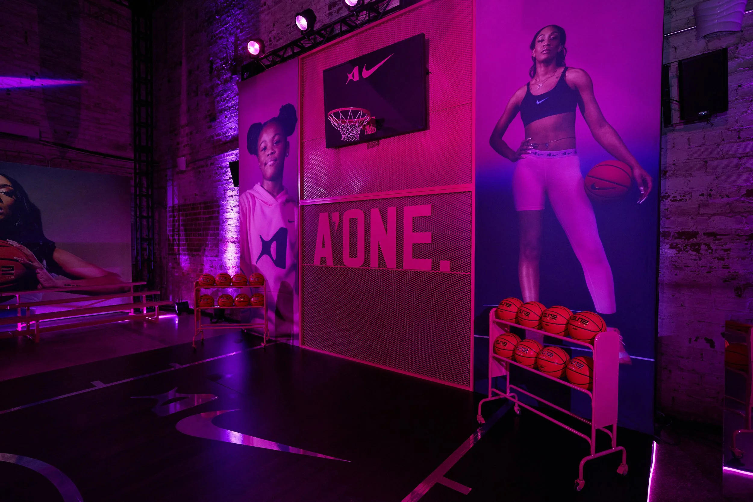 779_NIKE_AOnePopUp_STILLS_BeautyShots_0654.jpg