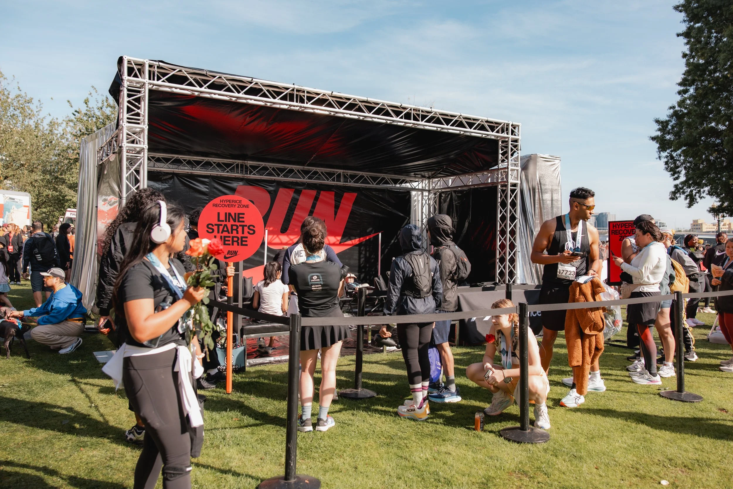 251005_NIKE6857_PortlandMarathon2025_OOHNikeBlockParty_Selects_CM_2663 .jpg