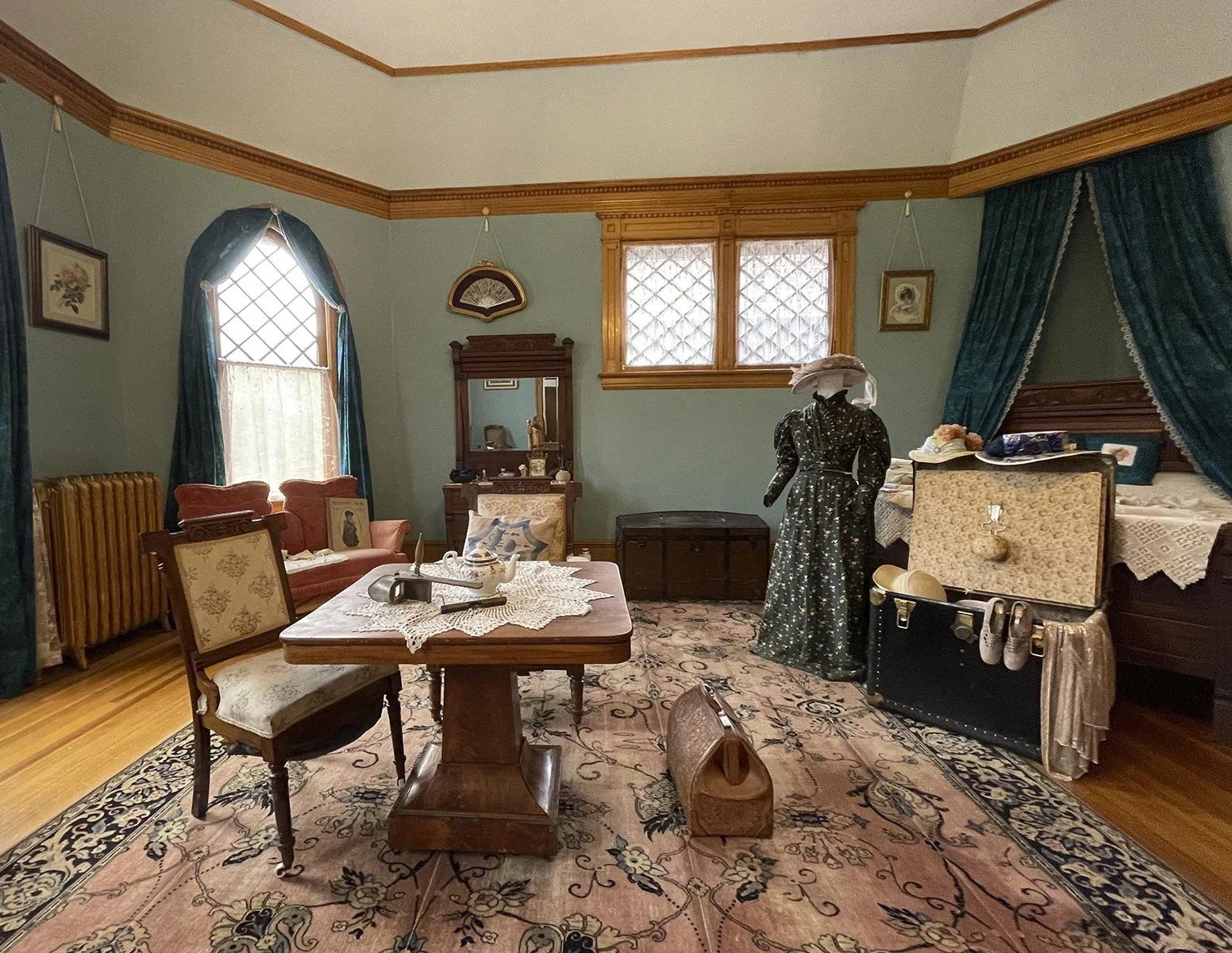 Mother's Room 2.jpg
