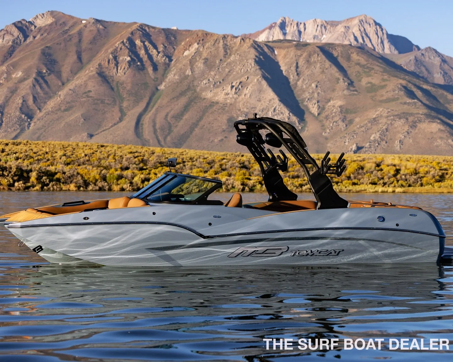 Not all wake boats are built the same&hellip; 🌊

Swipe to see why the Tomcat F22&rsquo; Alpha hits different. 👀
DM us for details &amp; financing! 
@fatsacwake @onlyinboards @mb_boat_dude @wetsounds @wakesurfcali @indmar 
&mdash;&mdash;&mdash;&mdas