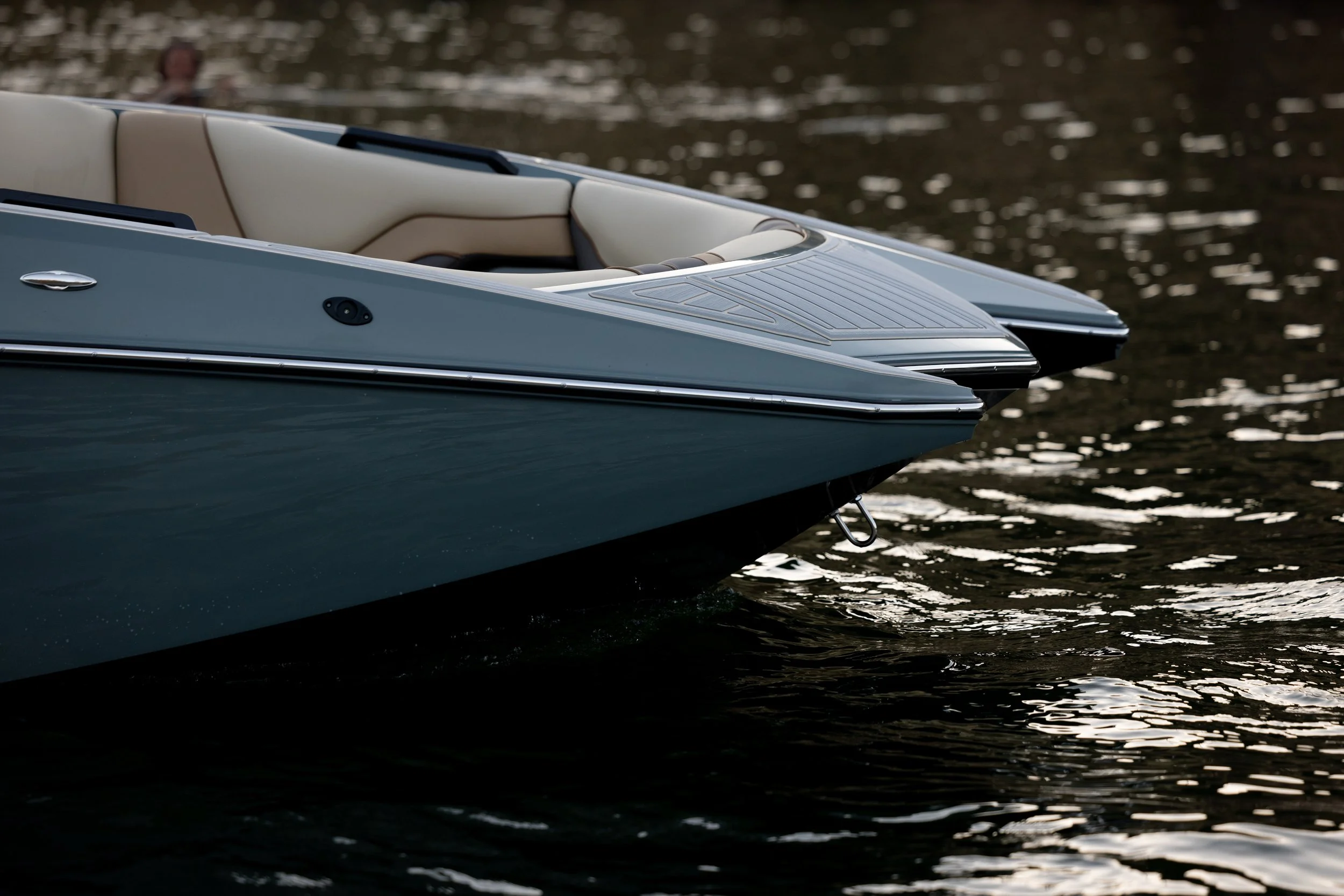 MB F24 Tomcat Alpha Raptor 575 fuel consumption.jpg