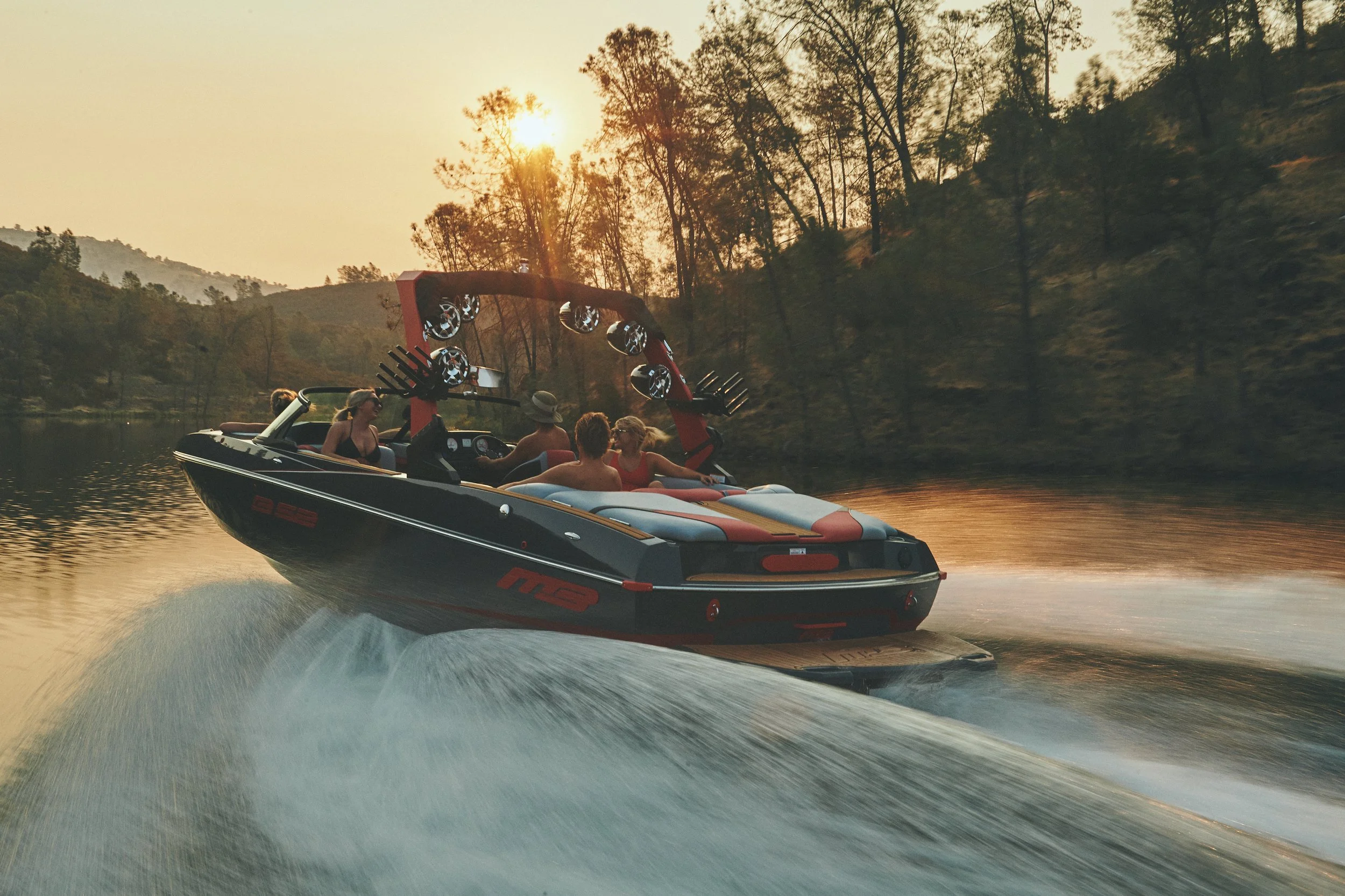 should I buy a classic or alpha mb boat.jpg