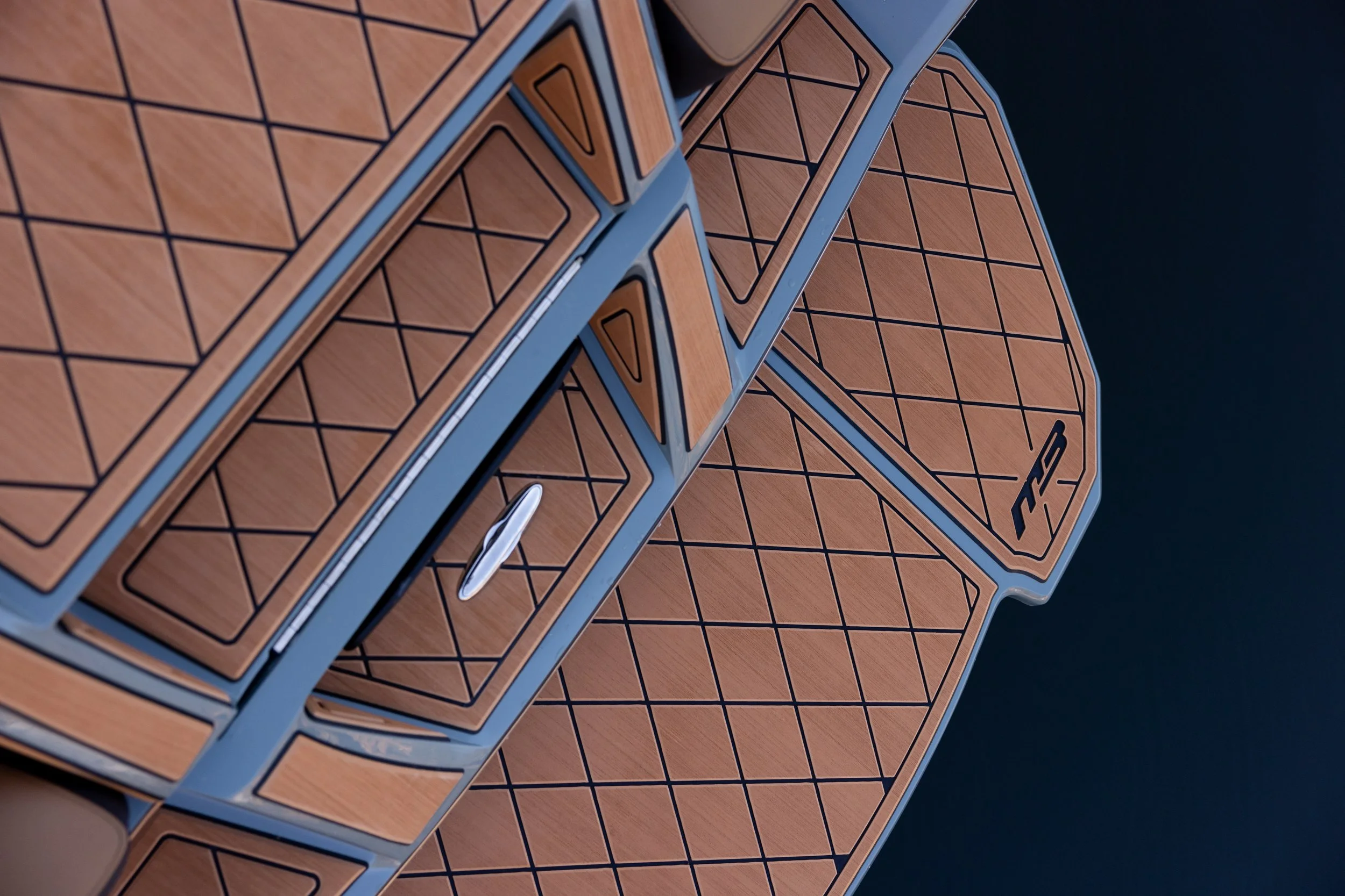 MB Sports B52 21 Alpha ballast system.jpeg